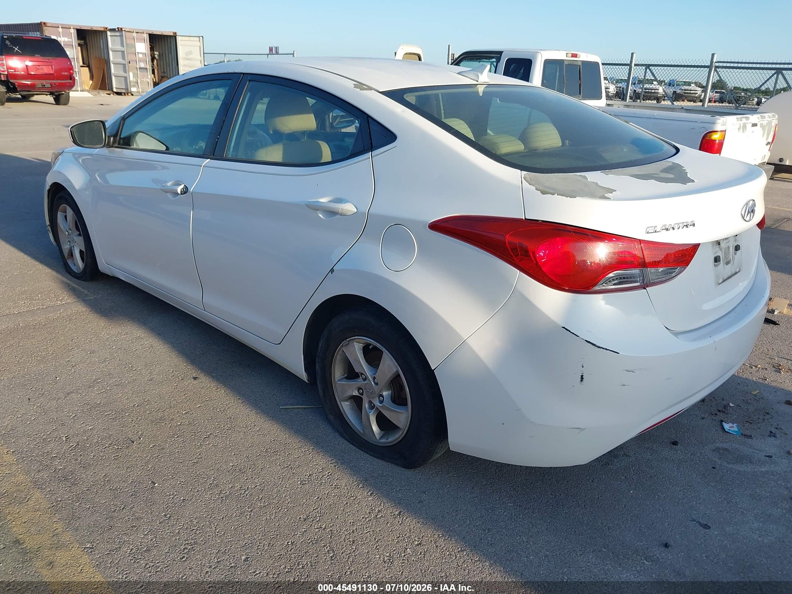 2013 Hyundai Elantra Gls White vin: 5NPDH4AE2DH249176