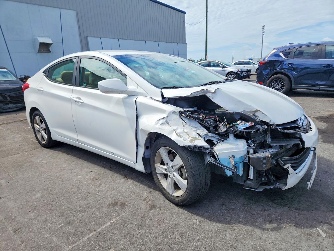 2013 Hyundai Elantra Gls Белый vin: 5NPDH4AE2DH255592