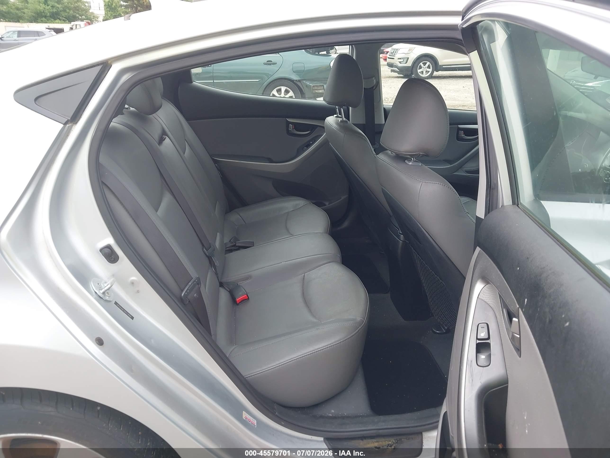 2013 Hyundai Elantra Limited Silver vin: 5NPDH4AE2DH274904