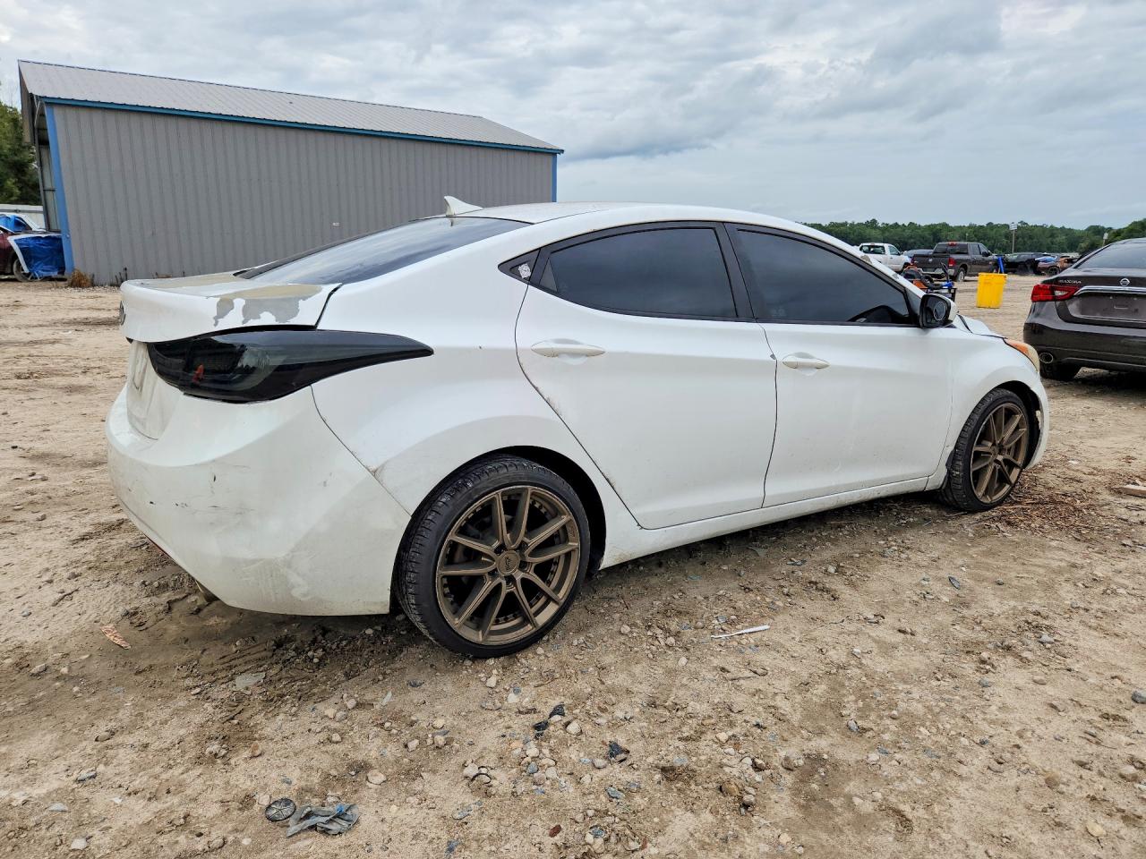 2013 Hyundai Elantra Gls White vin: 5NPDH4AE2DH284560