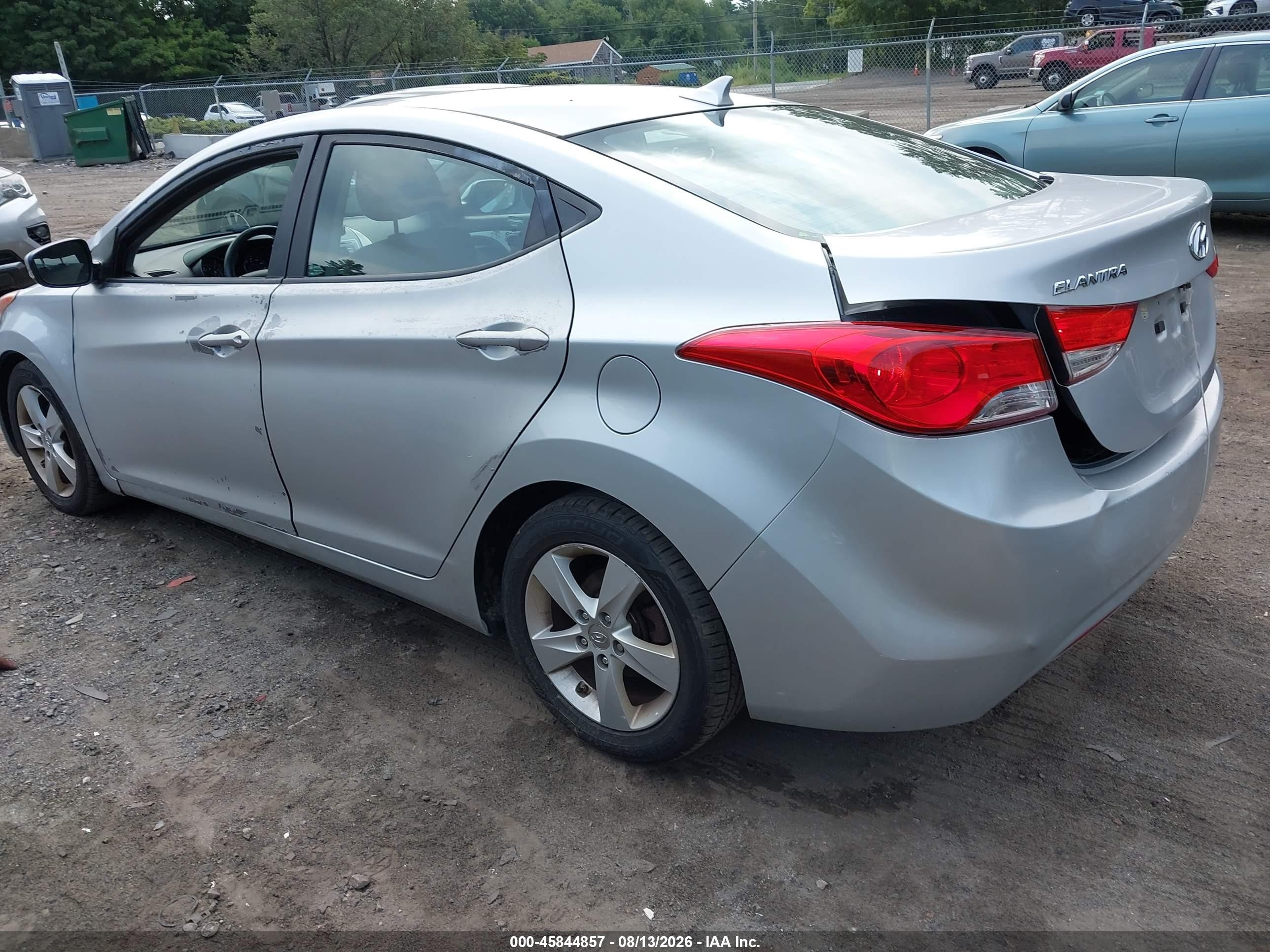 2013 Hyundai Elantra Gls Серебряный vin: 5NPDH4AE2DH320795
