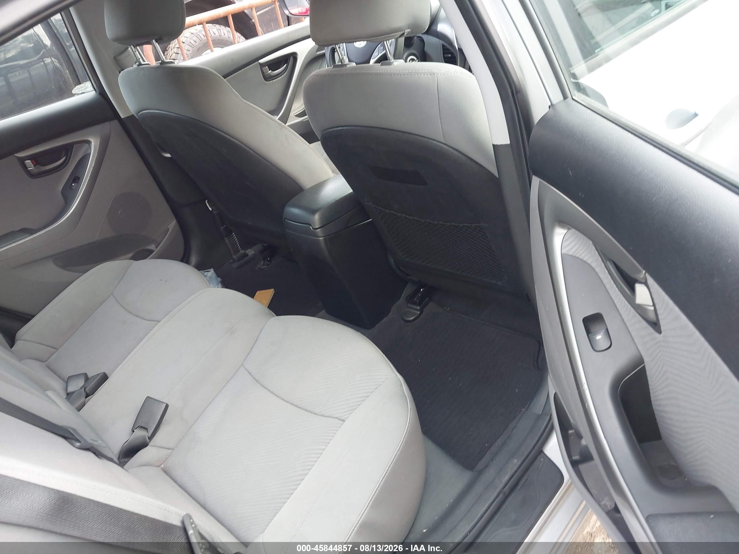 2013 Hyundai Elantra Gls Серебряный vin: 5NPDH4AE2DH320795