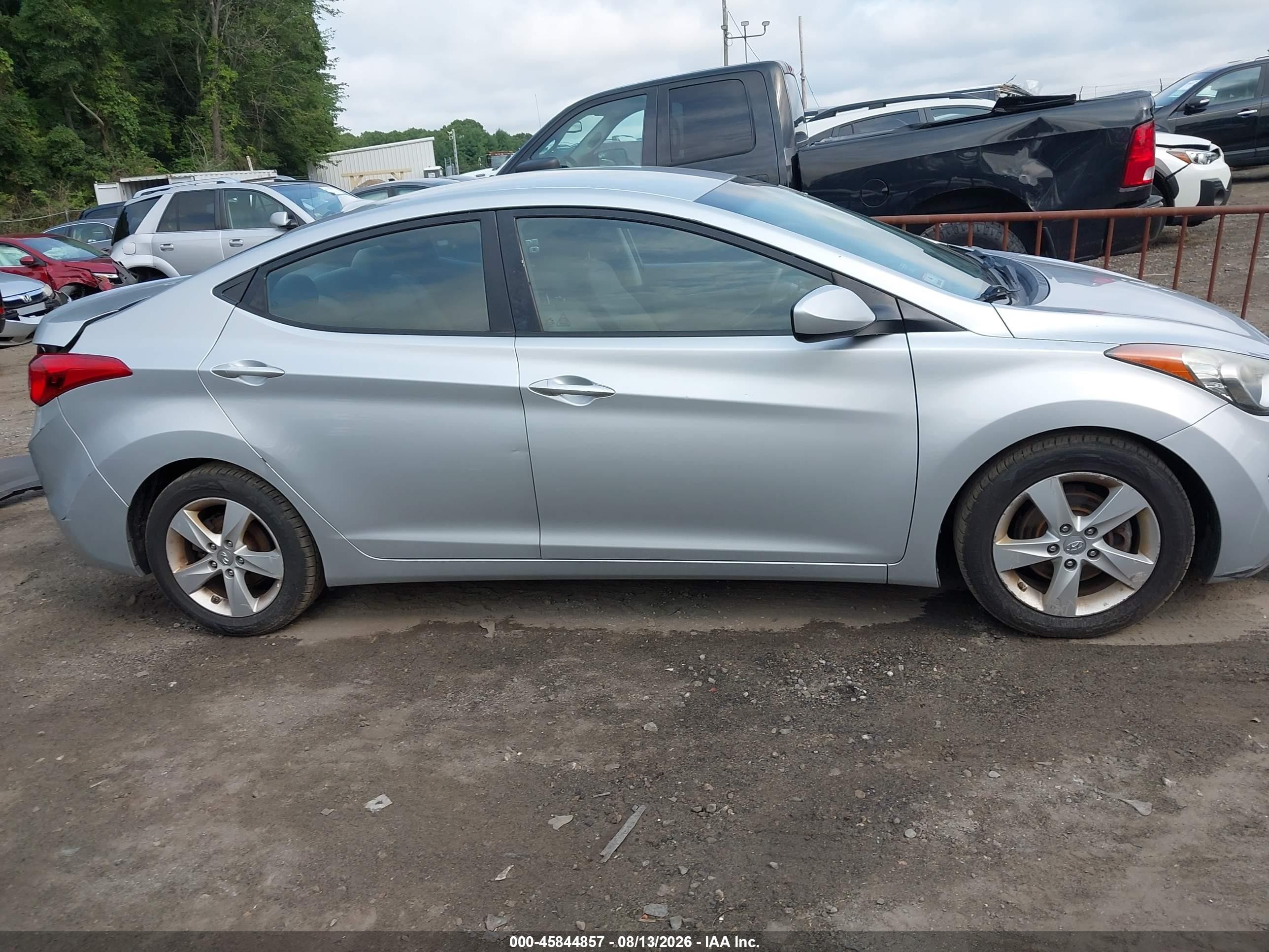 2013 Hyundai Elantra Gls Серебряный vin: 5NPDH4AE2DH320795