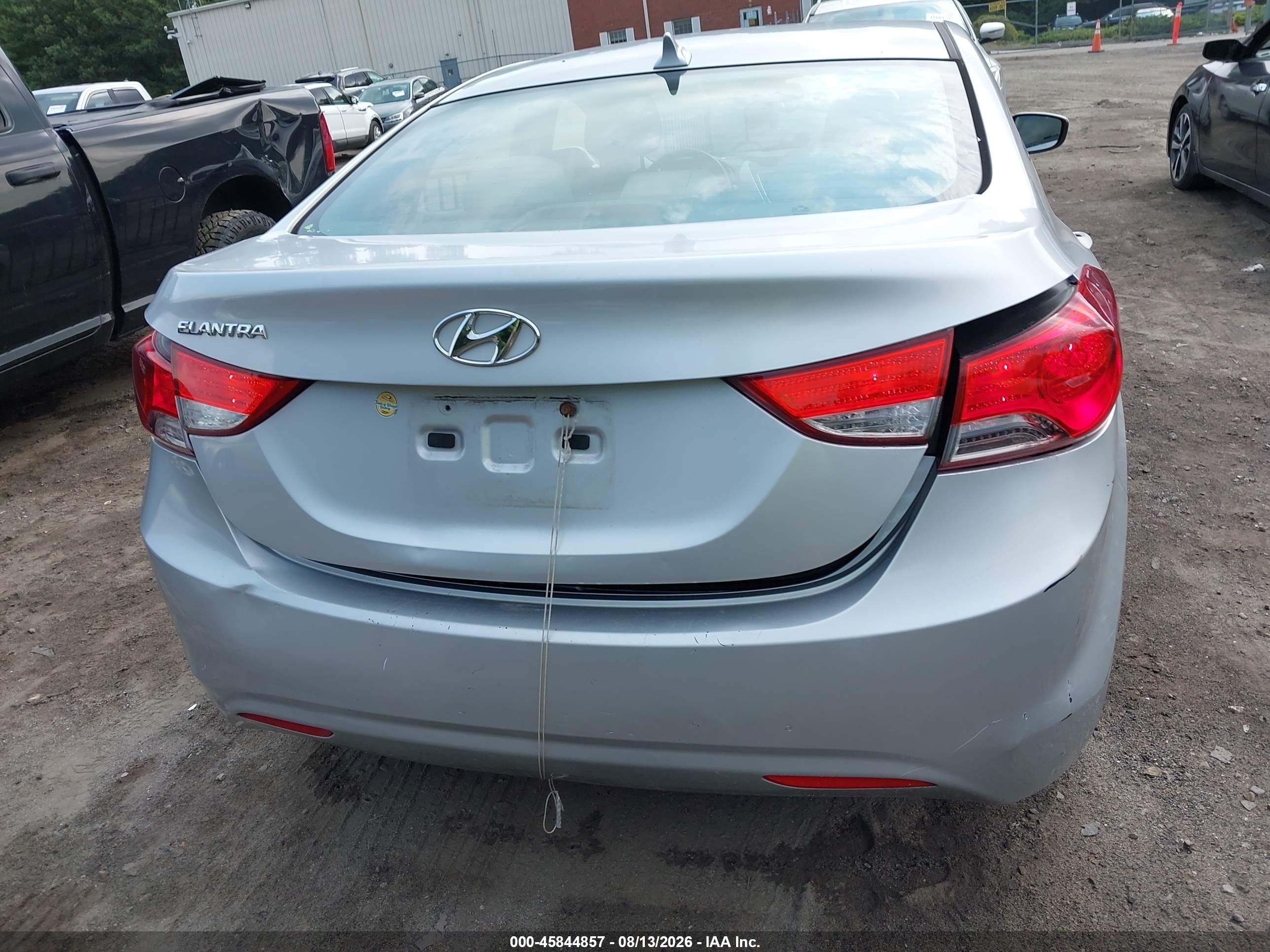 2013 Hyundai Elantra Gls Серебряный vin: 5NPDH4AE2DH320795