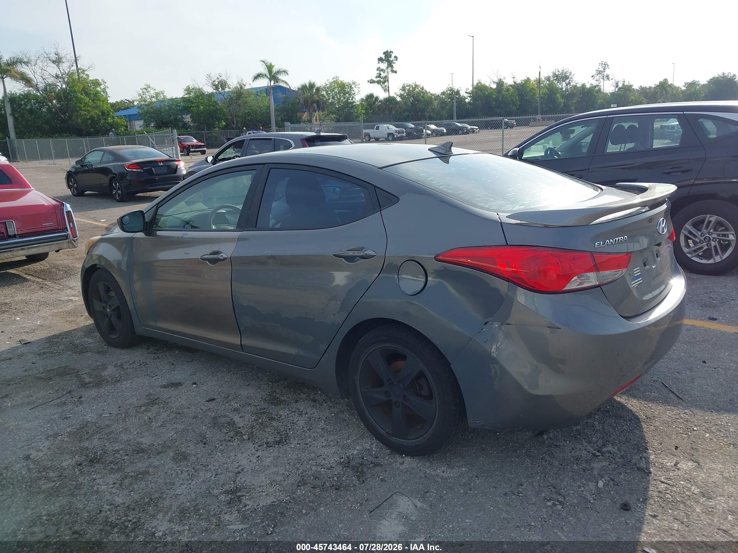 2013 Hyundai Elantra Gls Gray vin: 5NPDH4AE2DH343896