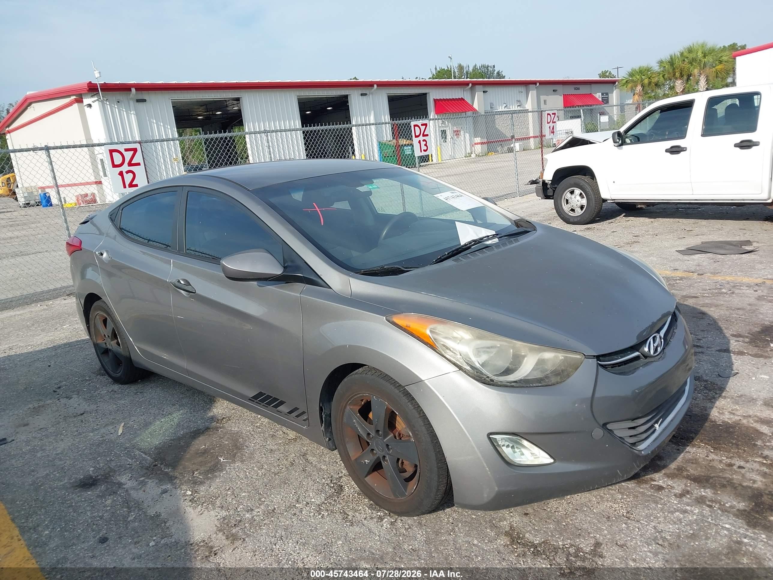 2013 Hyundai Elantra Gls Gray vin: 5NPDH4AE2DH343896