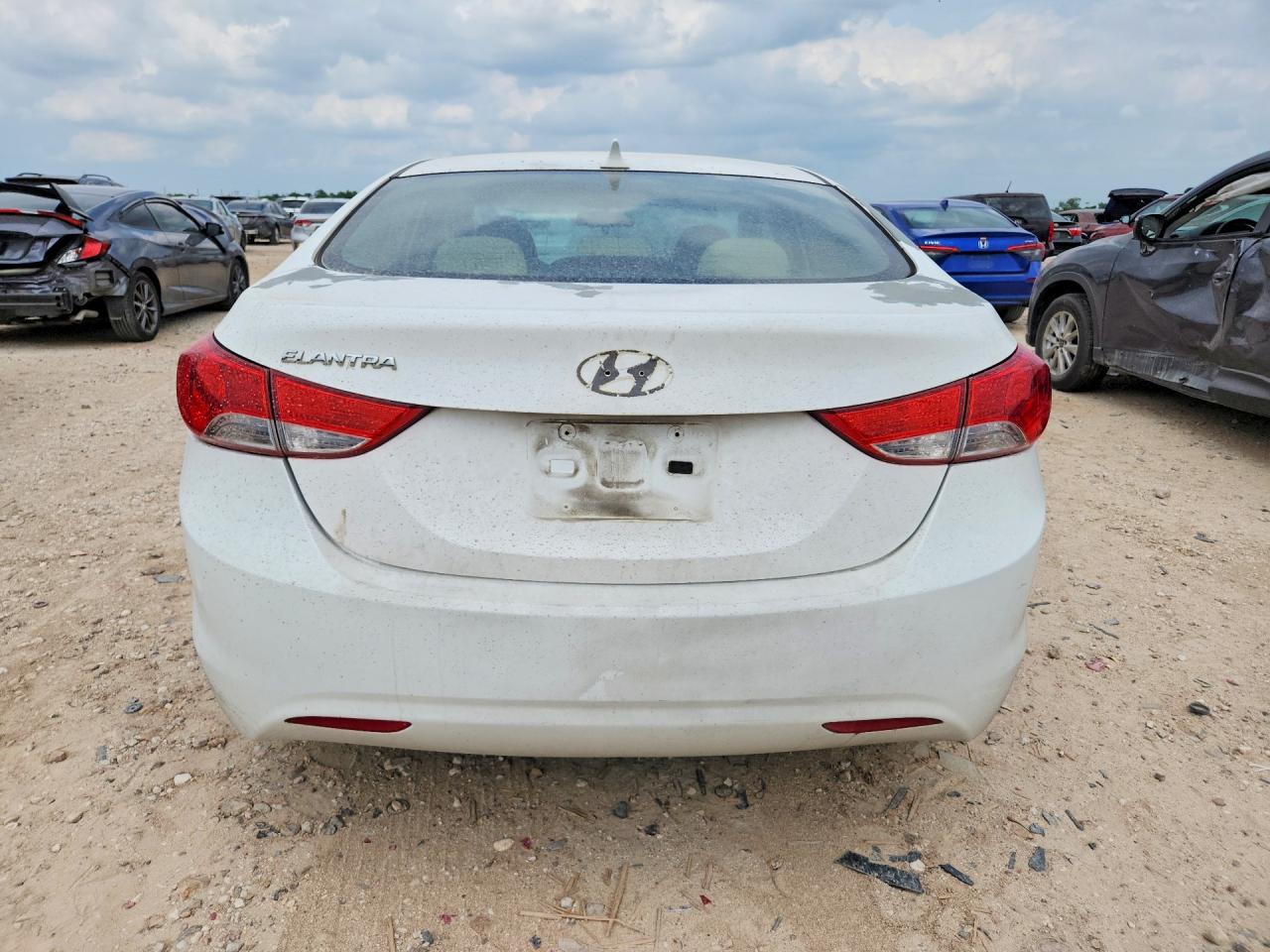 2013 Hyundai Elantra Gls White vin: 5NPDH4AE2DH353019