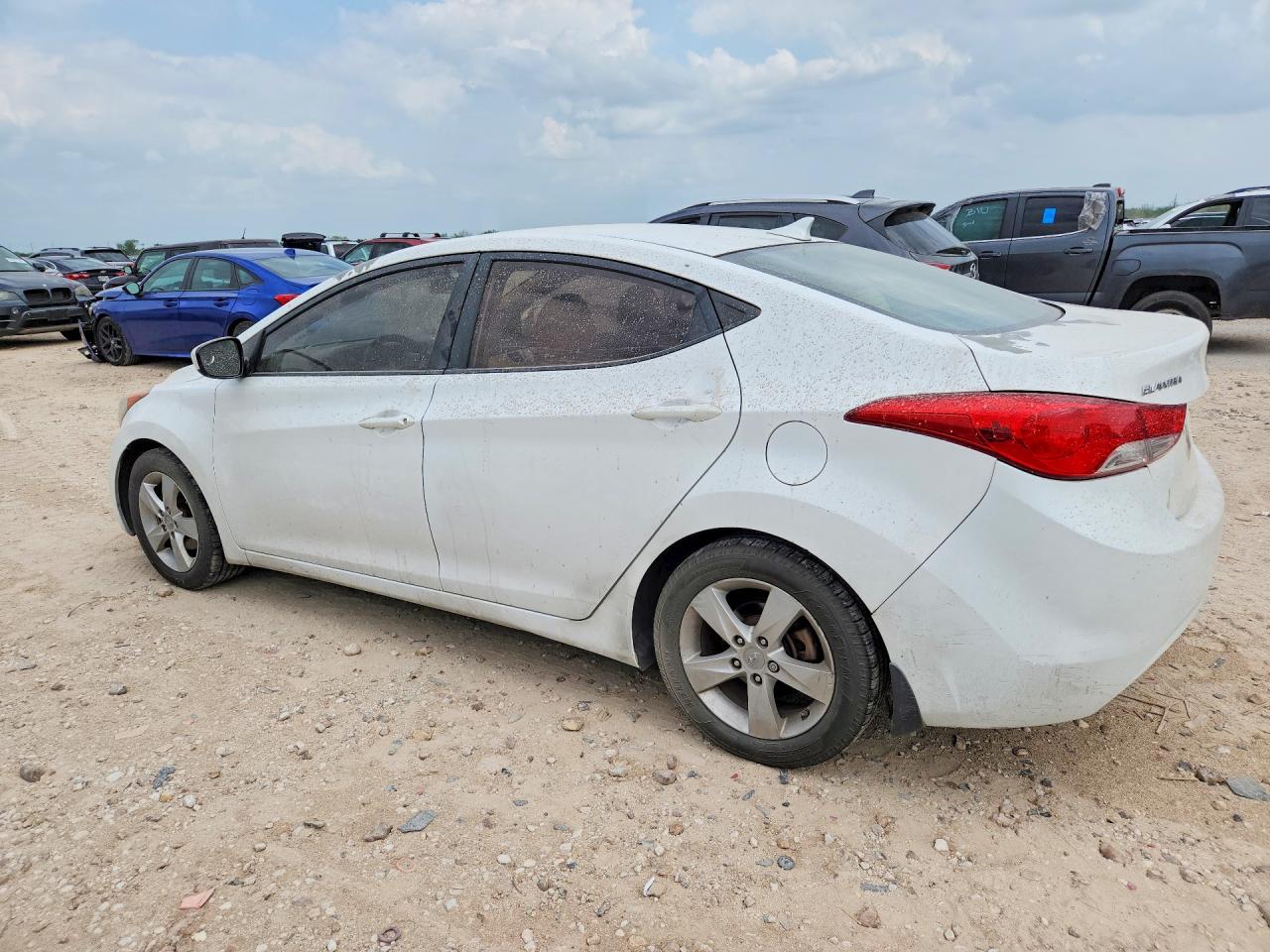 2013 Hyundai Elantra Gls White vin: 5NPDH4AE2DH353019