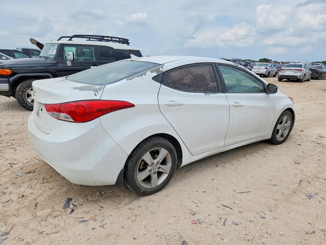 2013 Hyundai Elantra Gls White vin: 5NPDH4AE2DH353019