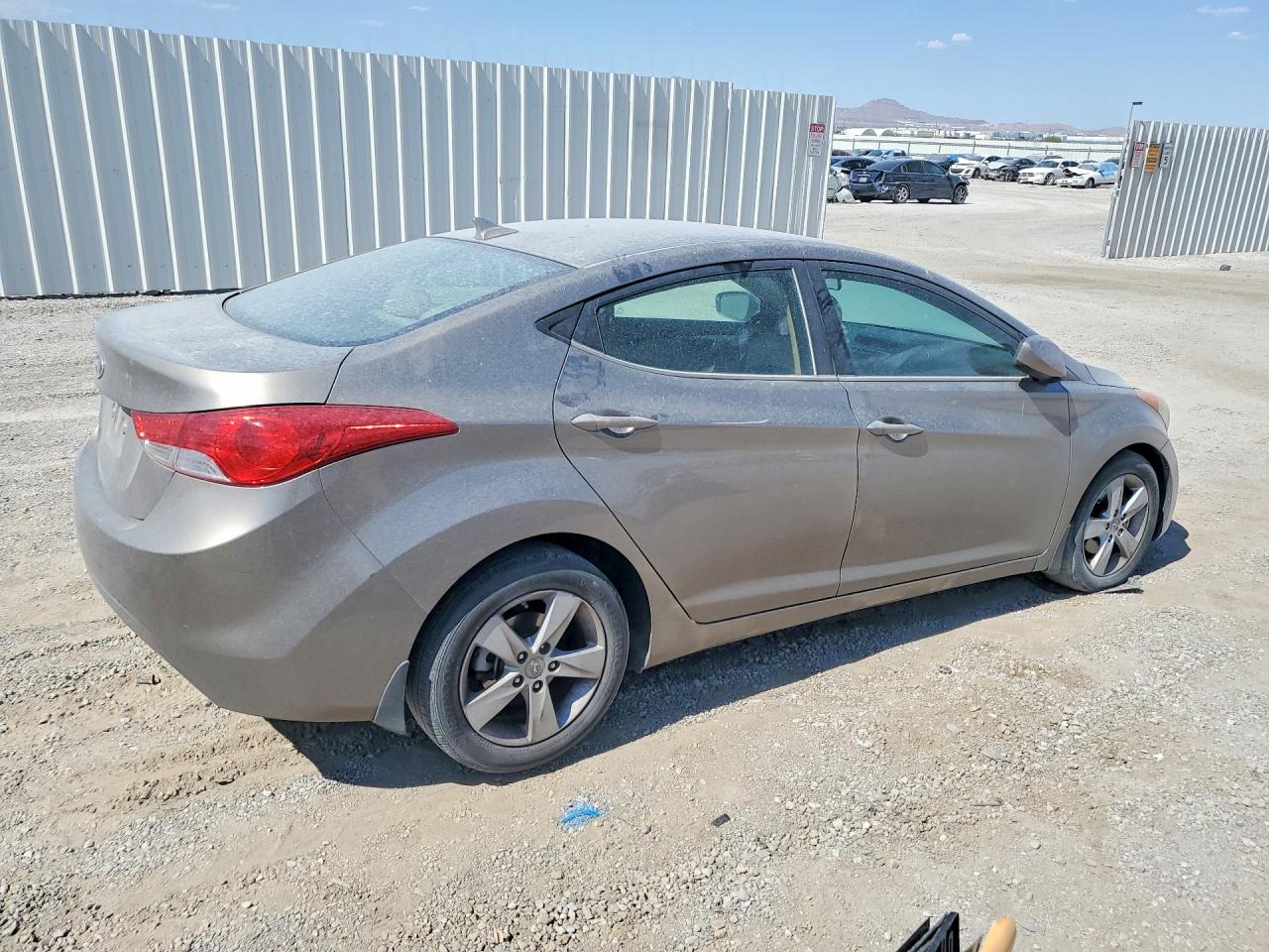 2013 Hyundai Elantra Gls Gold vin: 5NPDH4AE2DH378941