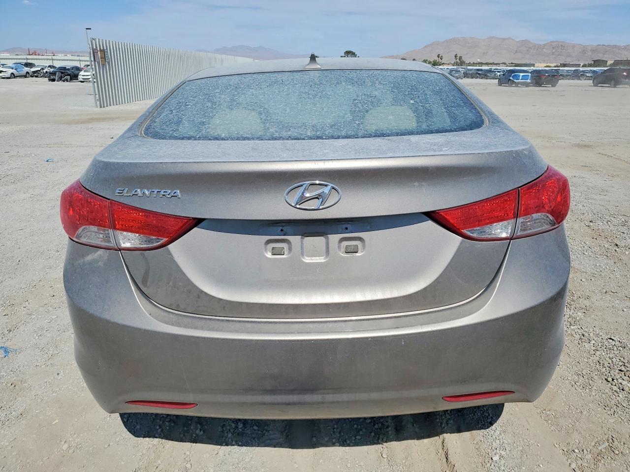 2013 Hyundai Elantra Gls Gold vin: 5NPDH4AE2DH378941