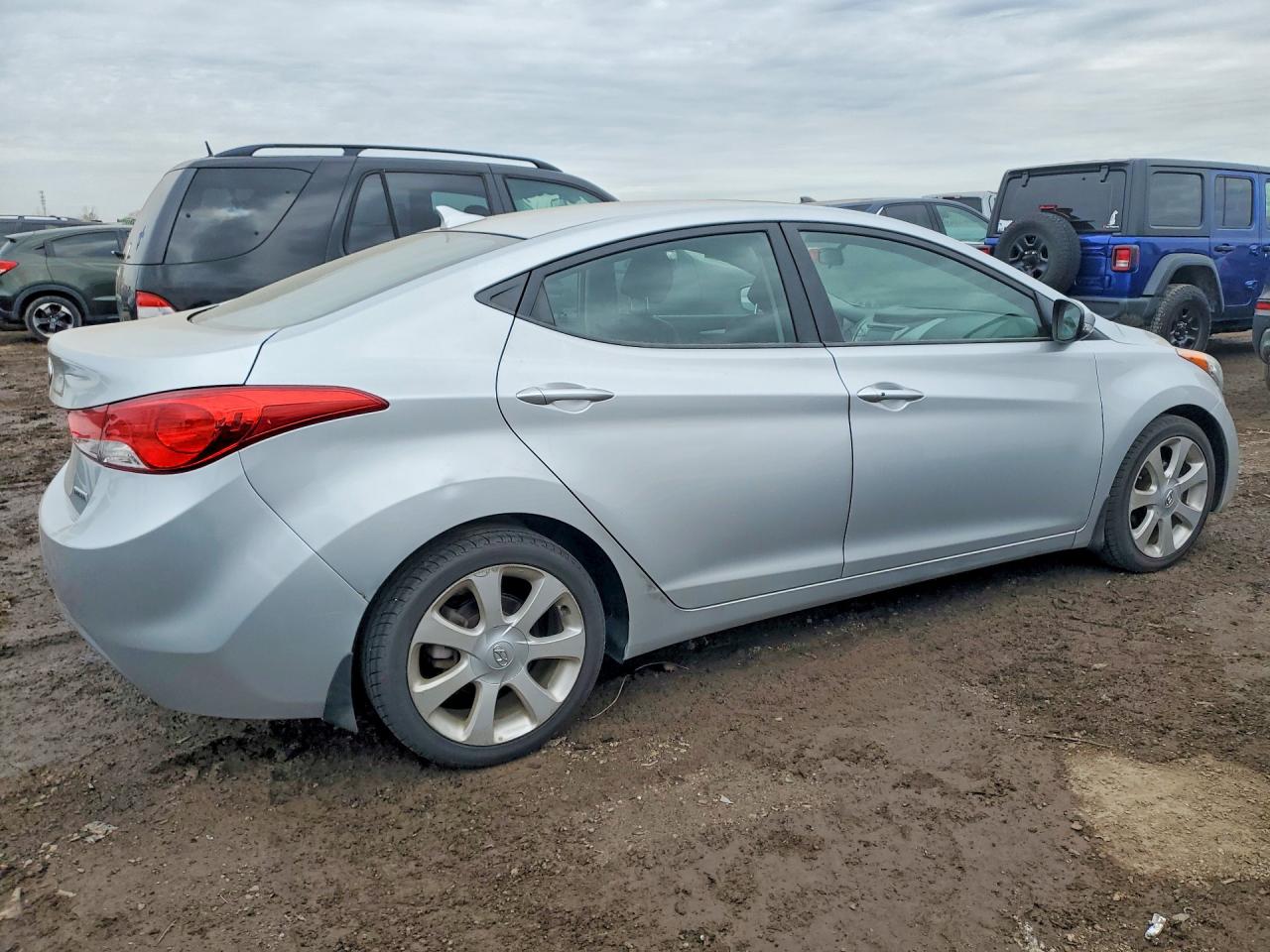 2013 Hyundai Elantra Limited Silver vin: 5NPDH4AE2DH394721