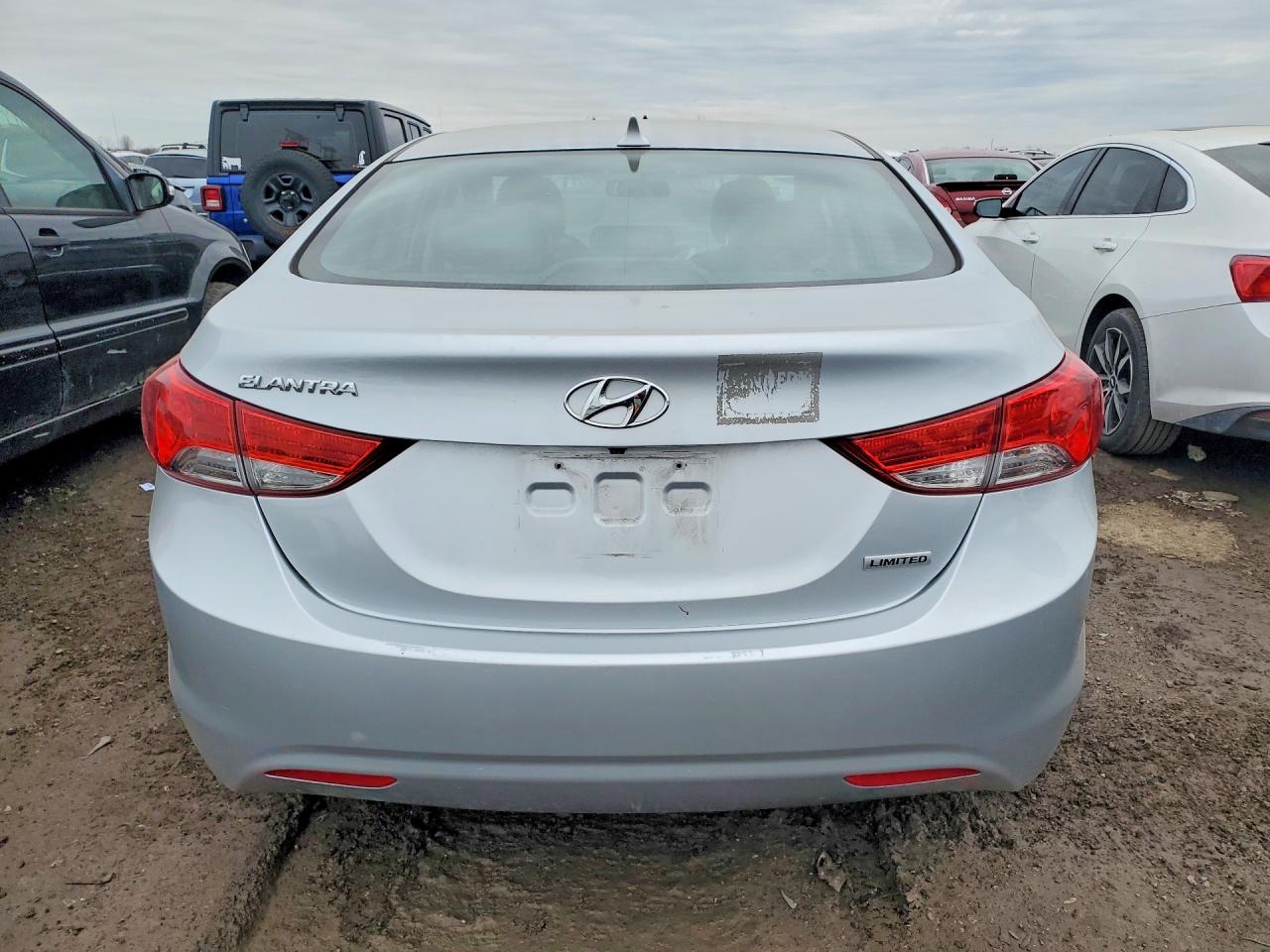 2013 Hyundai Elantra Limited Silver vin: 5NPDH4AE2DH394721