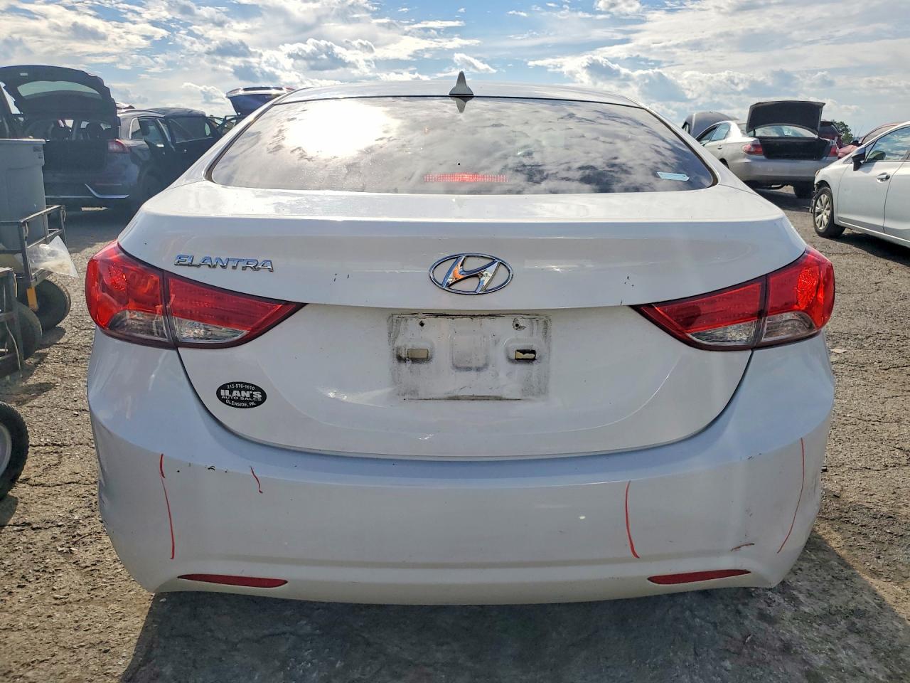 2013 Hyundai Elantra Gls White vin: 5NPDH4AE2DH420623