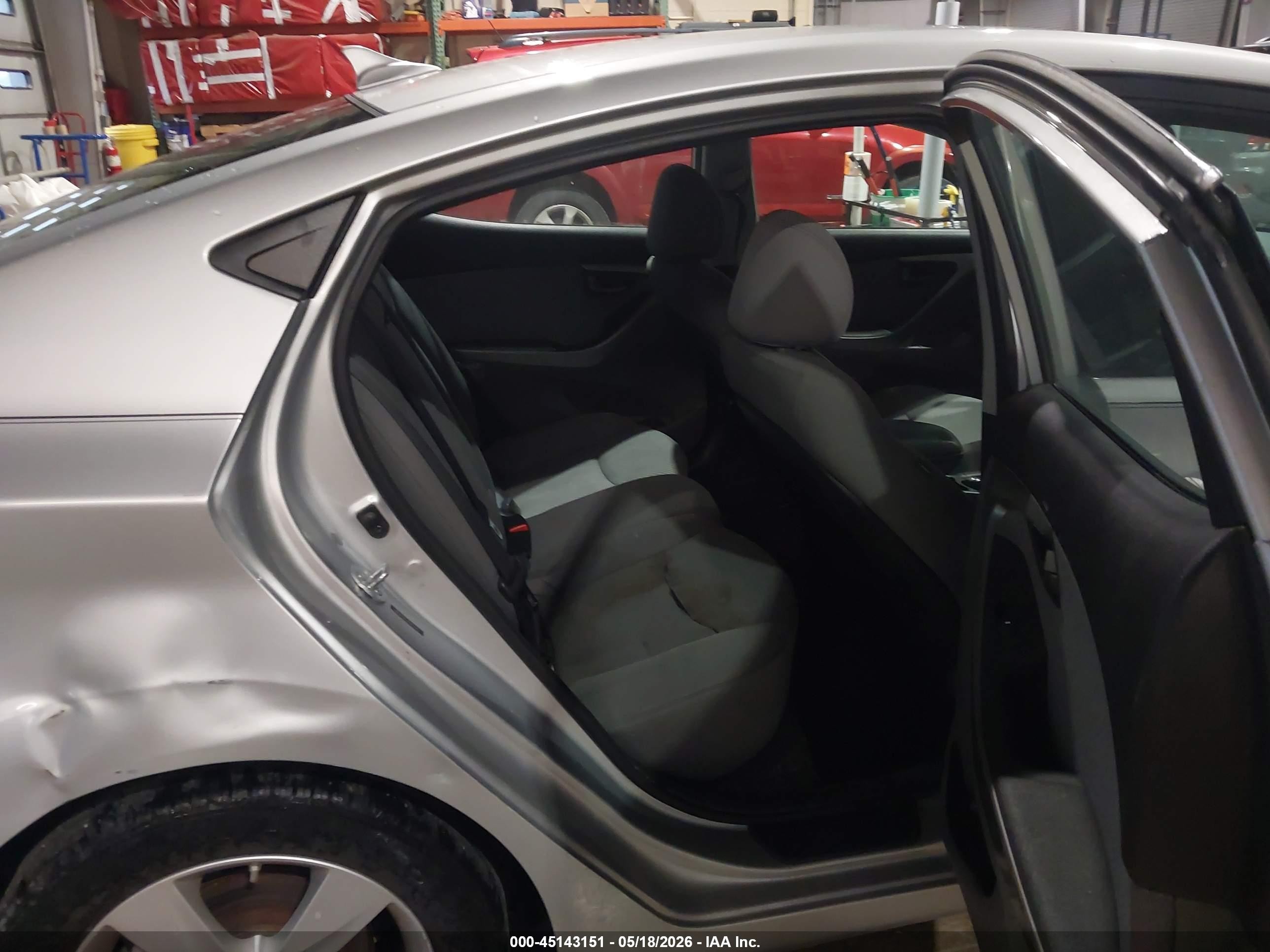 2013 Hyundai Elantra Gls Silver vin: 5NPDH4AE2DH423912