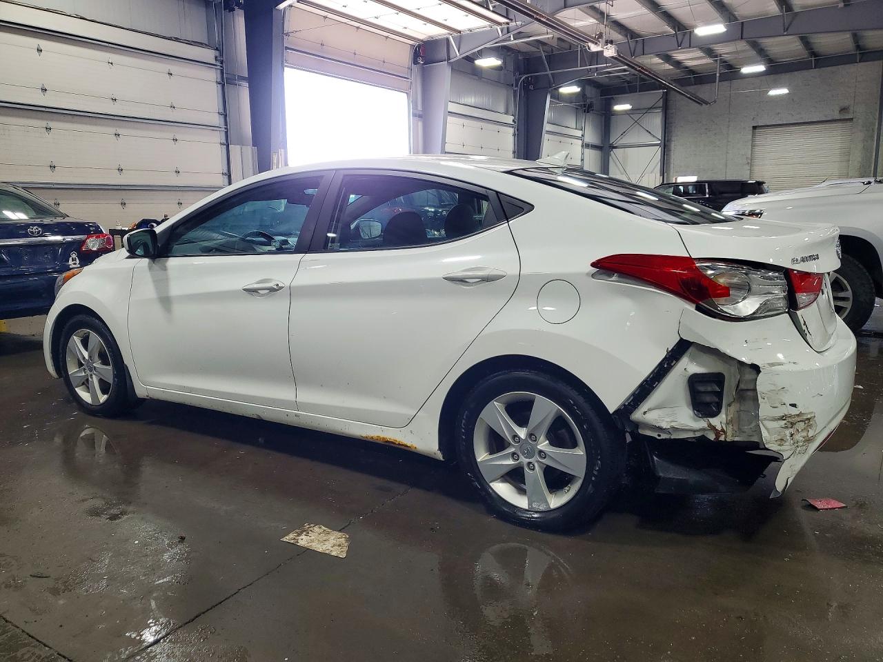 2013 Hyundai Elantra Gls Белый vin: 5NPDH4AE2DH429595