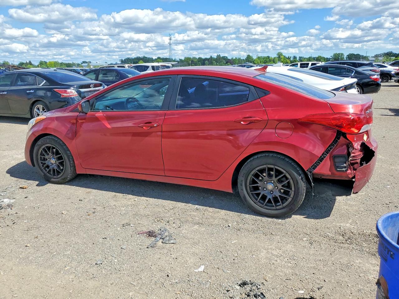 2013 Hyundai Elantra Gls Красный vin: 5NPDH4AE2DH440970