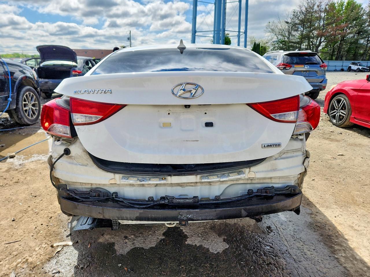 2013 Hyundai Elantra Limited White vin: 5NPDH4AE2DH445215