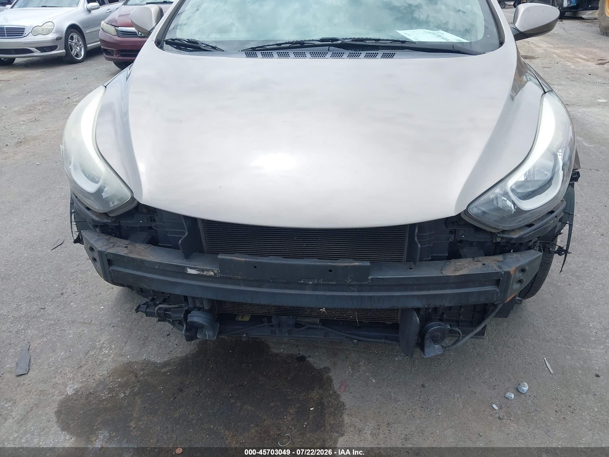 2014 Hyundai Elantra Se Brown vin: 5NPDH4AE2EH461383