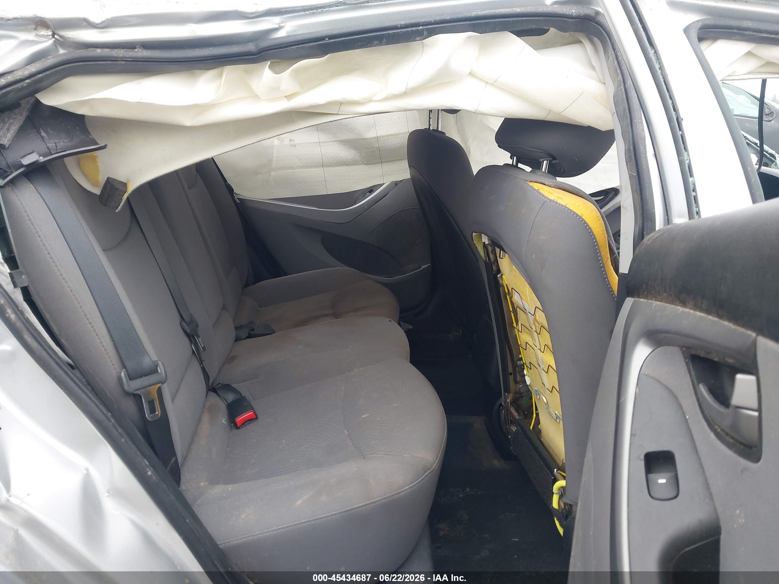 2014 Hyundai Elantra Se Silver vin: 5NPDH4AE2EH470813