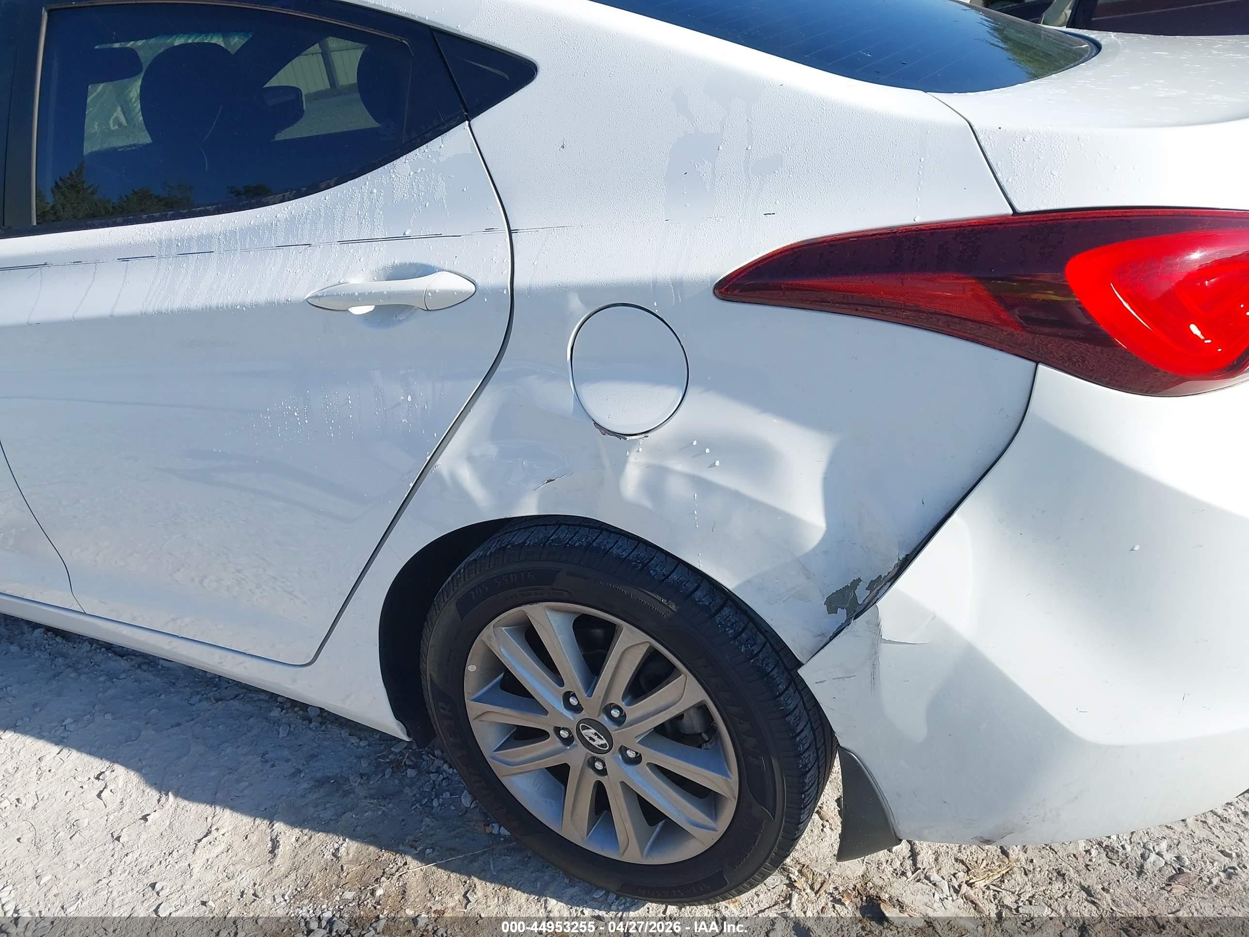 2014 Hyundai Elantra Se White vin: 5NPDH4AE2EH478667