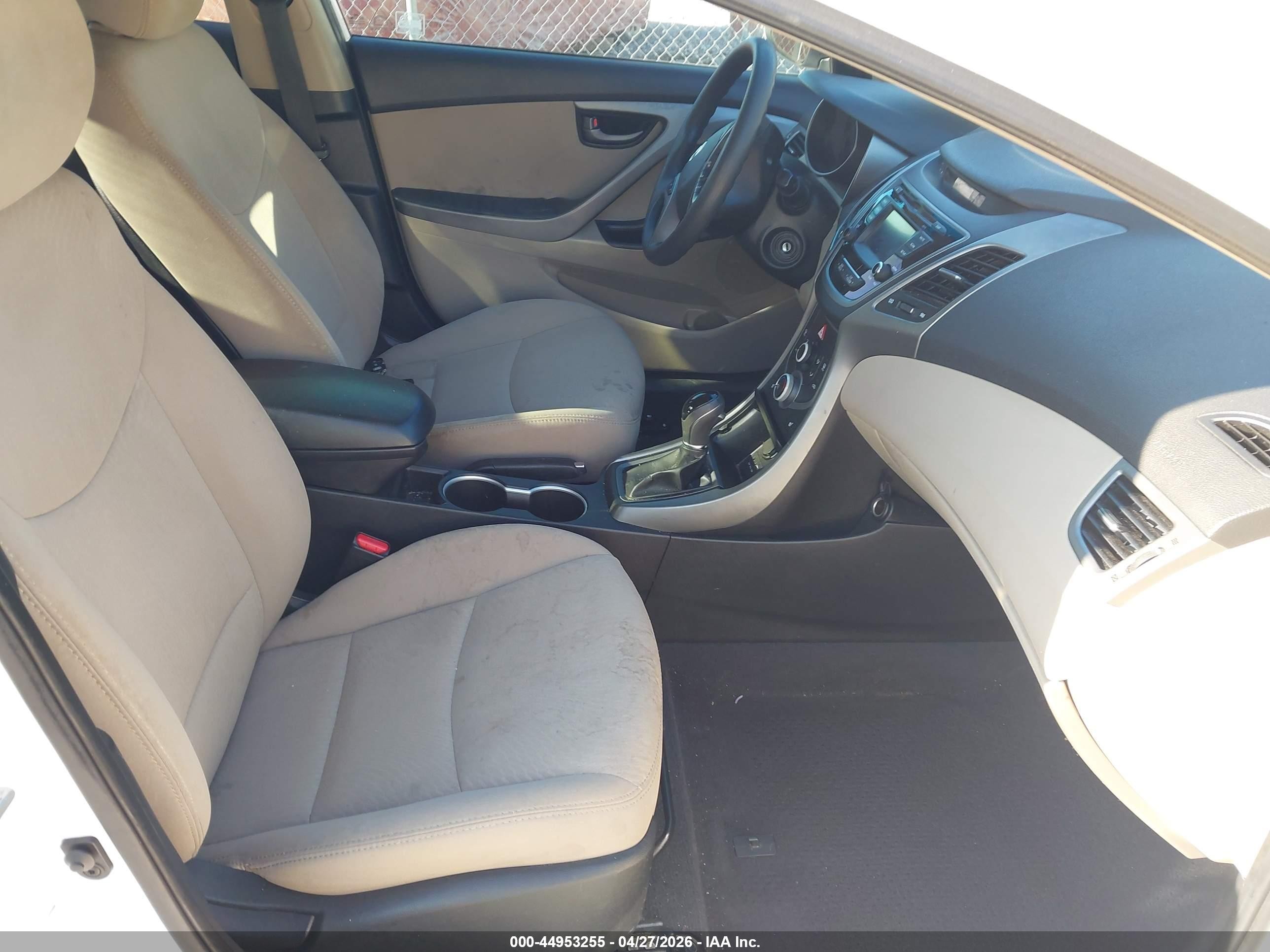 2014 Hyundai Elantra Se White vin: 5NPDH4AE2EH478667