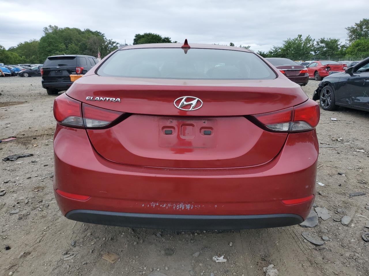 2014 Hyundai Elantra Se Red vin: 5NPDH4AE2EH505205