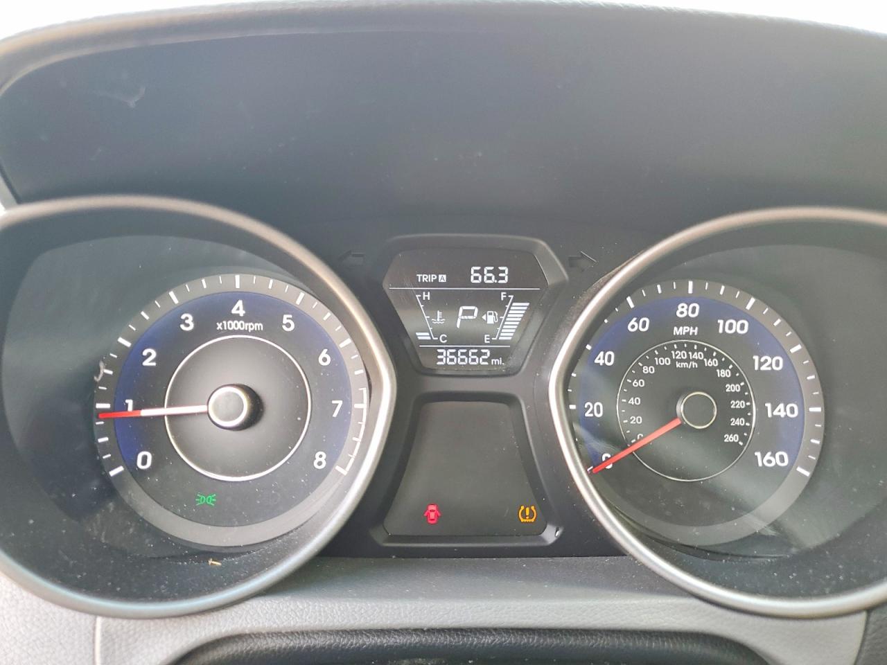 2014 Hyundai Elantra Se Red vin: 5NPDH4AE2EH532484