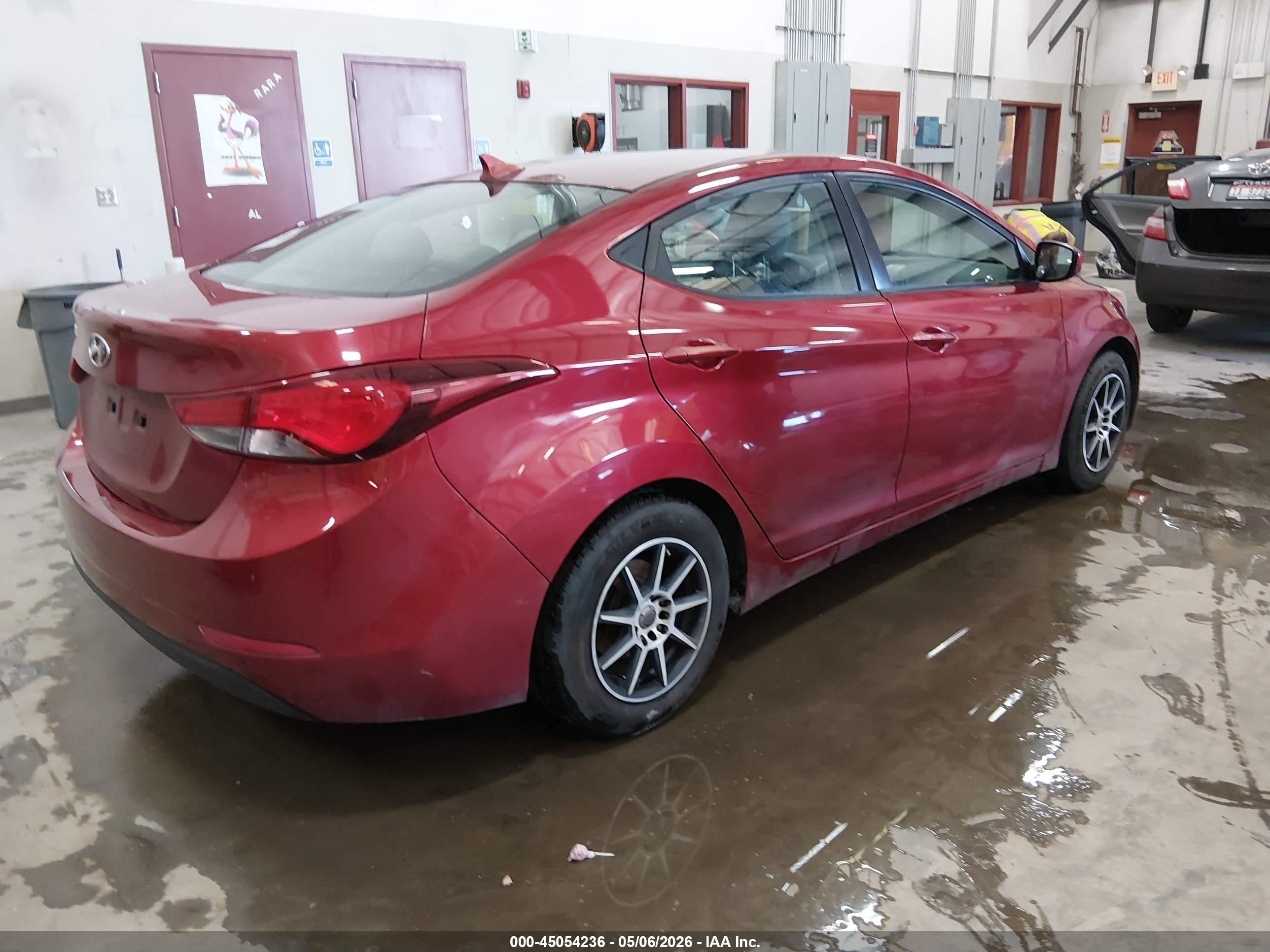 2014 Hyundai Elantra Se Maroon vin: 5NPDH4AE2EH536213