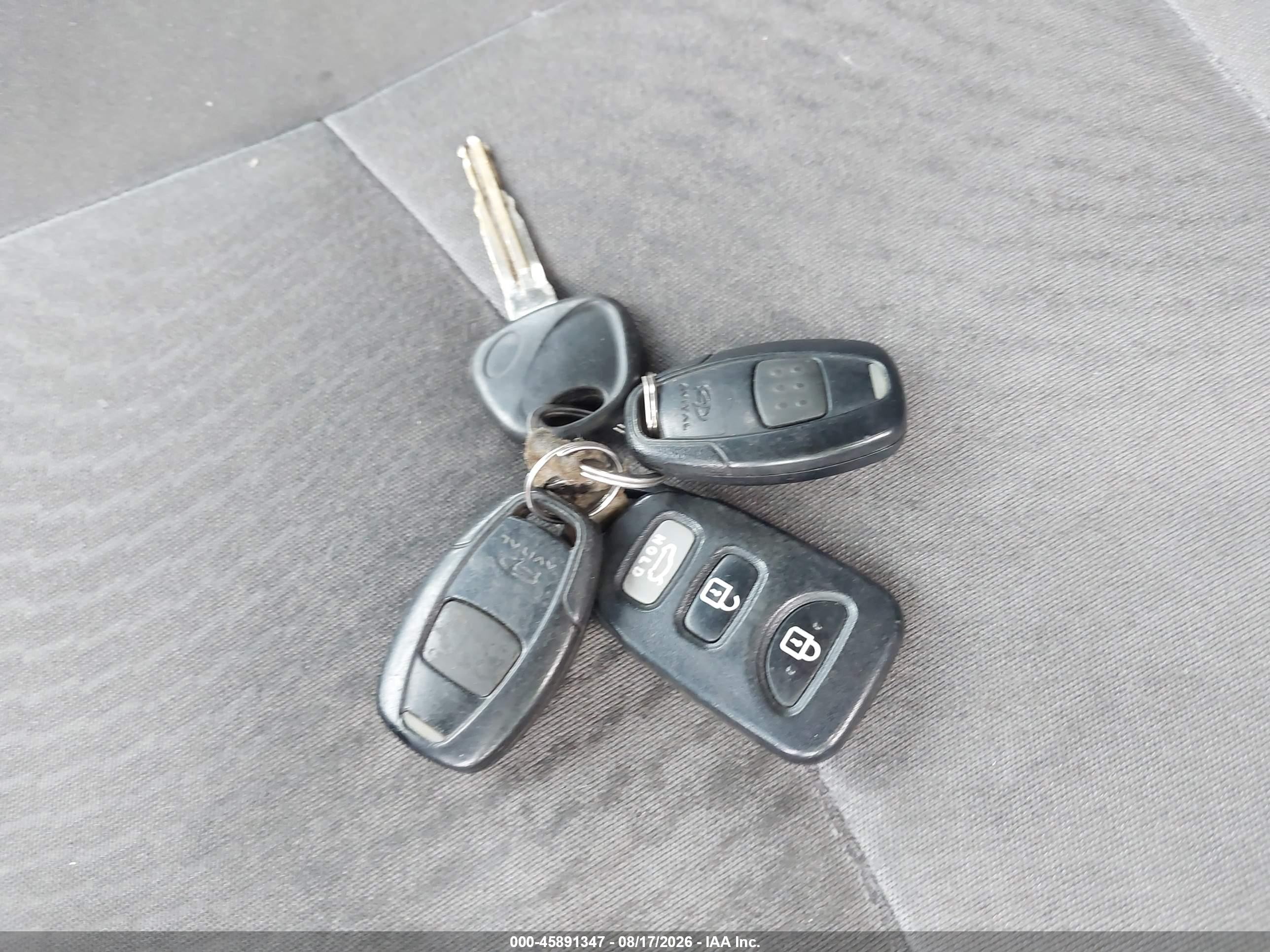2014 Hyundai Elantra Se Blue vin: 5NPDH4AE2EH537717