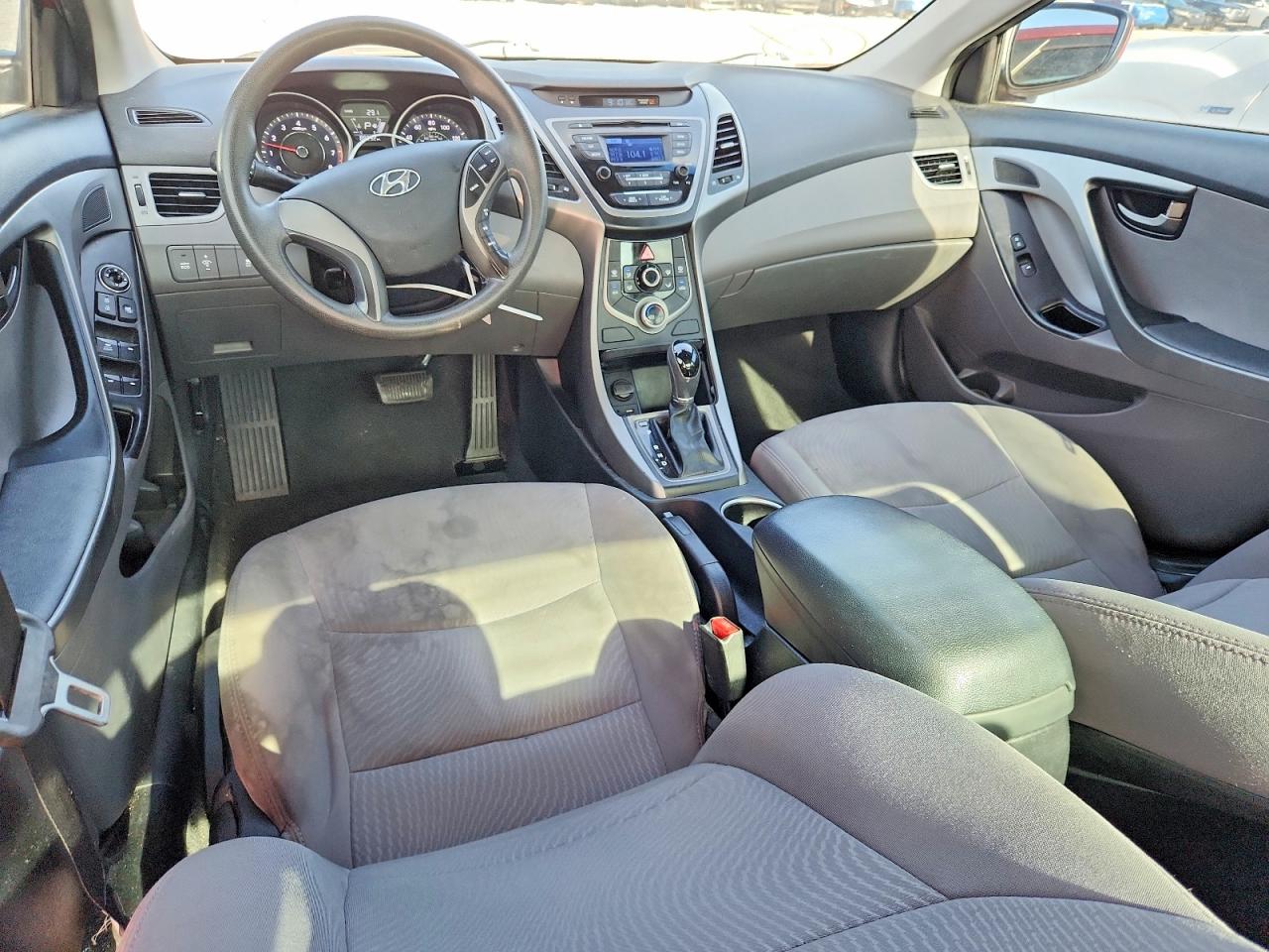 2014 Hyundai Elantra Se Red vin: 5NPDH4AE2EH546143