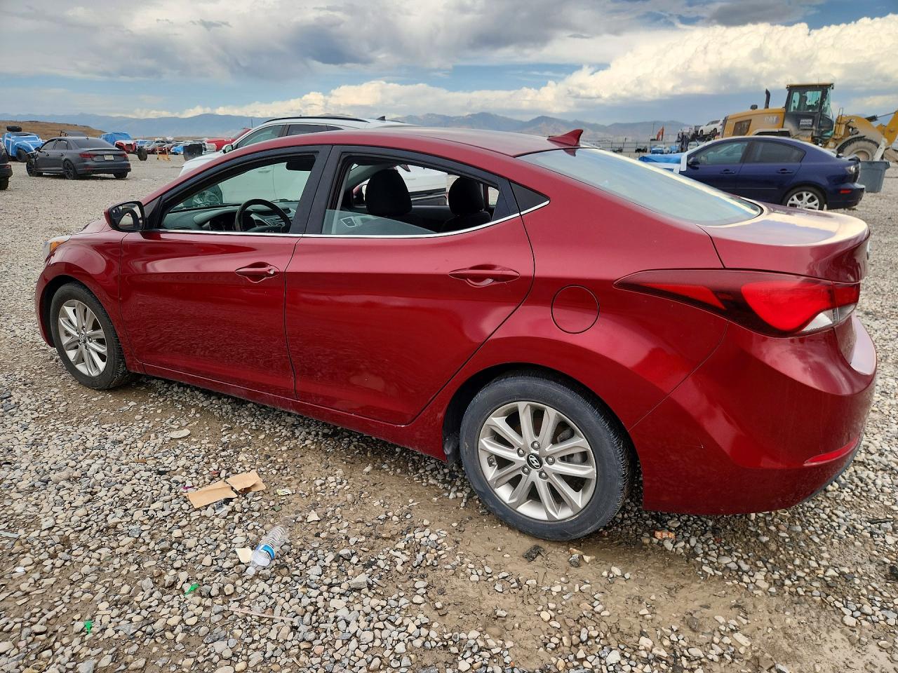 2015 Hyundai Elantra Se Красный vin: 5NPDH4AE2FH548458