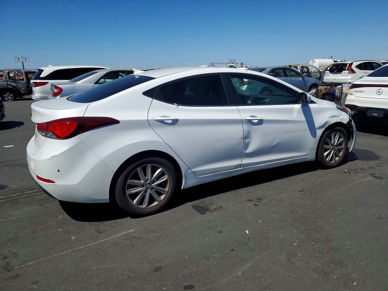 2015 Hyundai Elantra Se Белый vin: 5NPDH4AE2FH550095