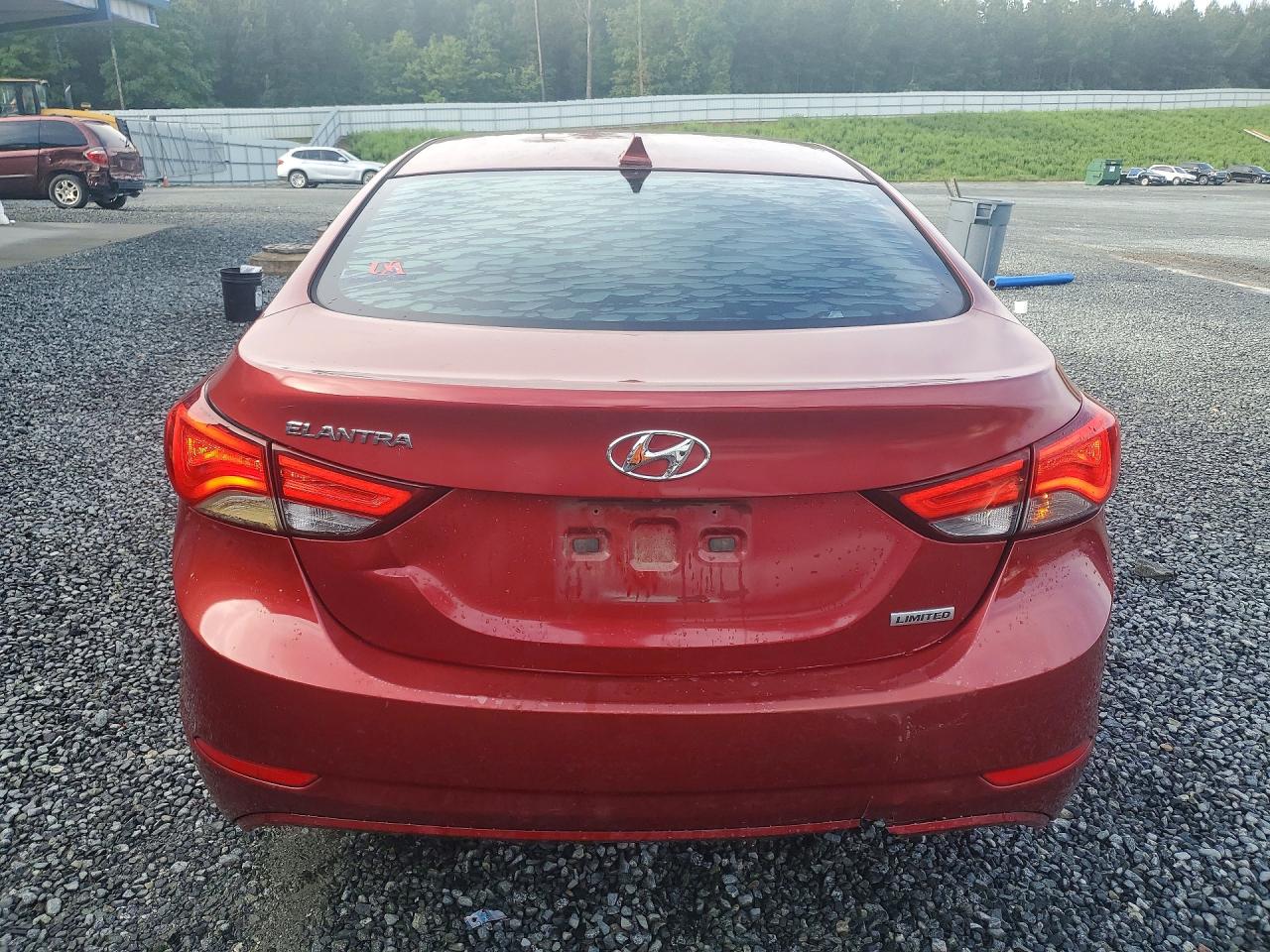 2015 Hyundai Elantra Limited Красный vin: 5NPDH4AE2FH550811