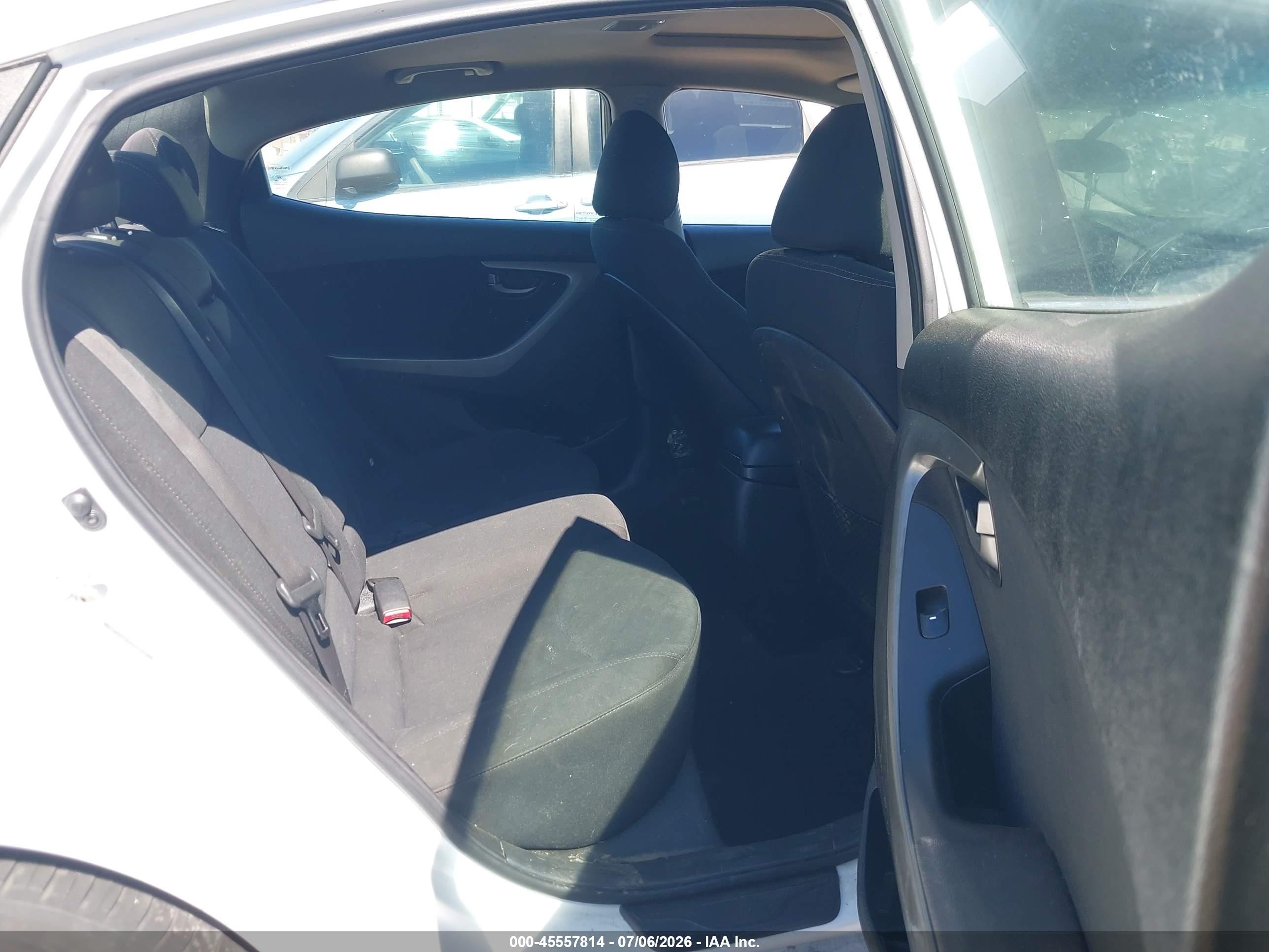 2015 Hyundai Elantra Se White vin: 5NPDH4AE2FH554177