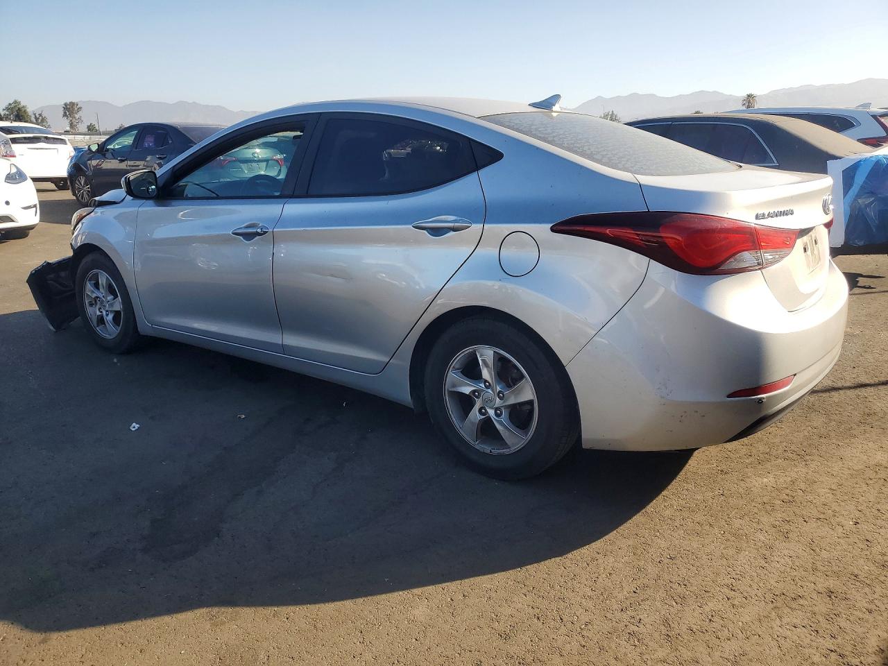2015 Hyundai Elantra Se Silver vin: 5NPDH4AE2FH558701