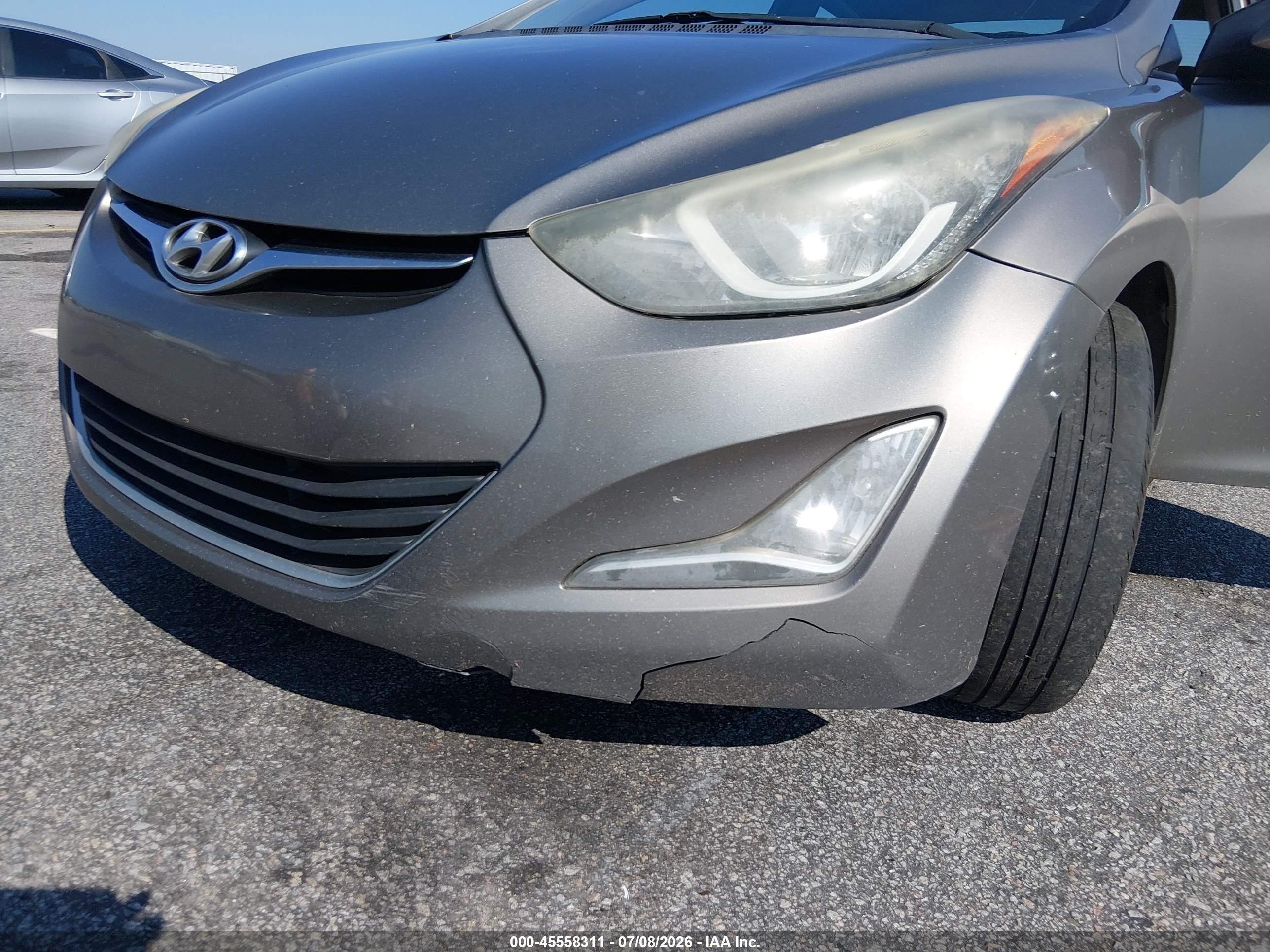 2015 Hyundai Elantra Se Brown vin: 5NPDH4AE2FH561081