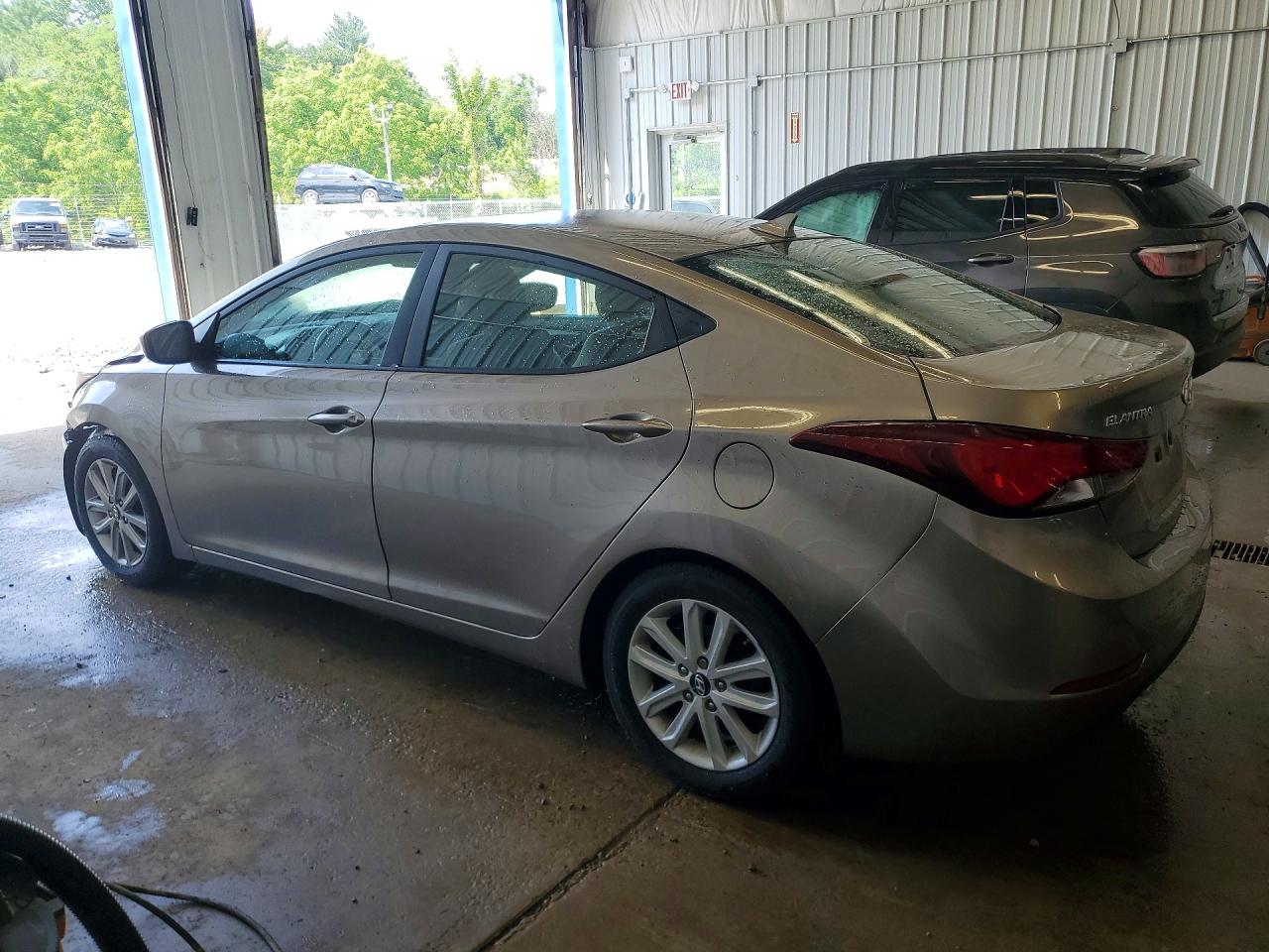 2015 Hyundai Elantra Se Beige vin: 5NPDH4AE2FH568791