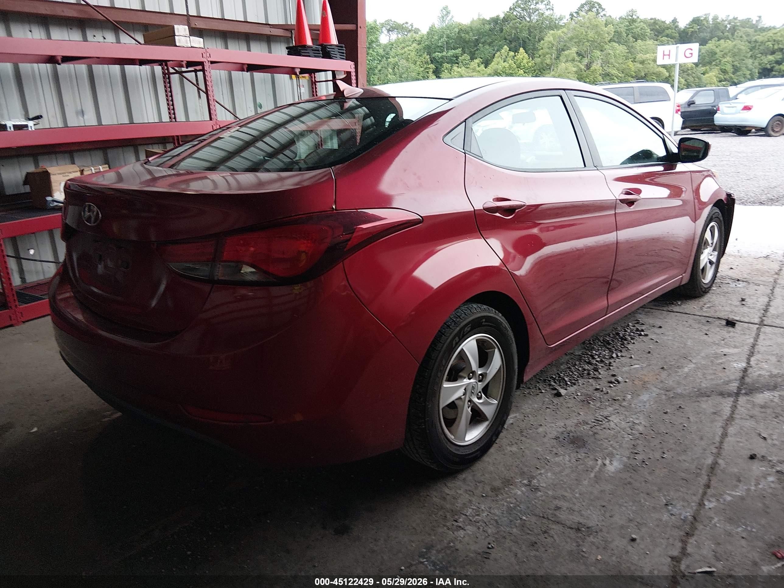2015 Hyundai Elantra Se Red vin: 5NPDH4AE2FH580021