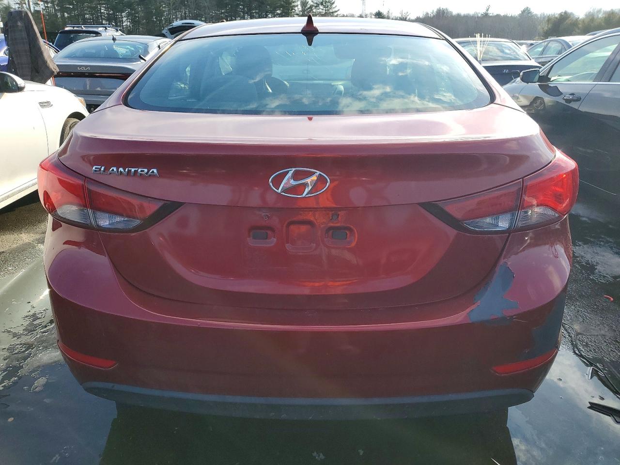2015 Hyundai Elantra Se Красный vin: 5NPDH4AE2FH584263