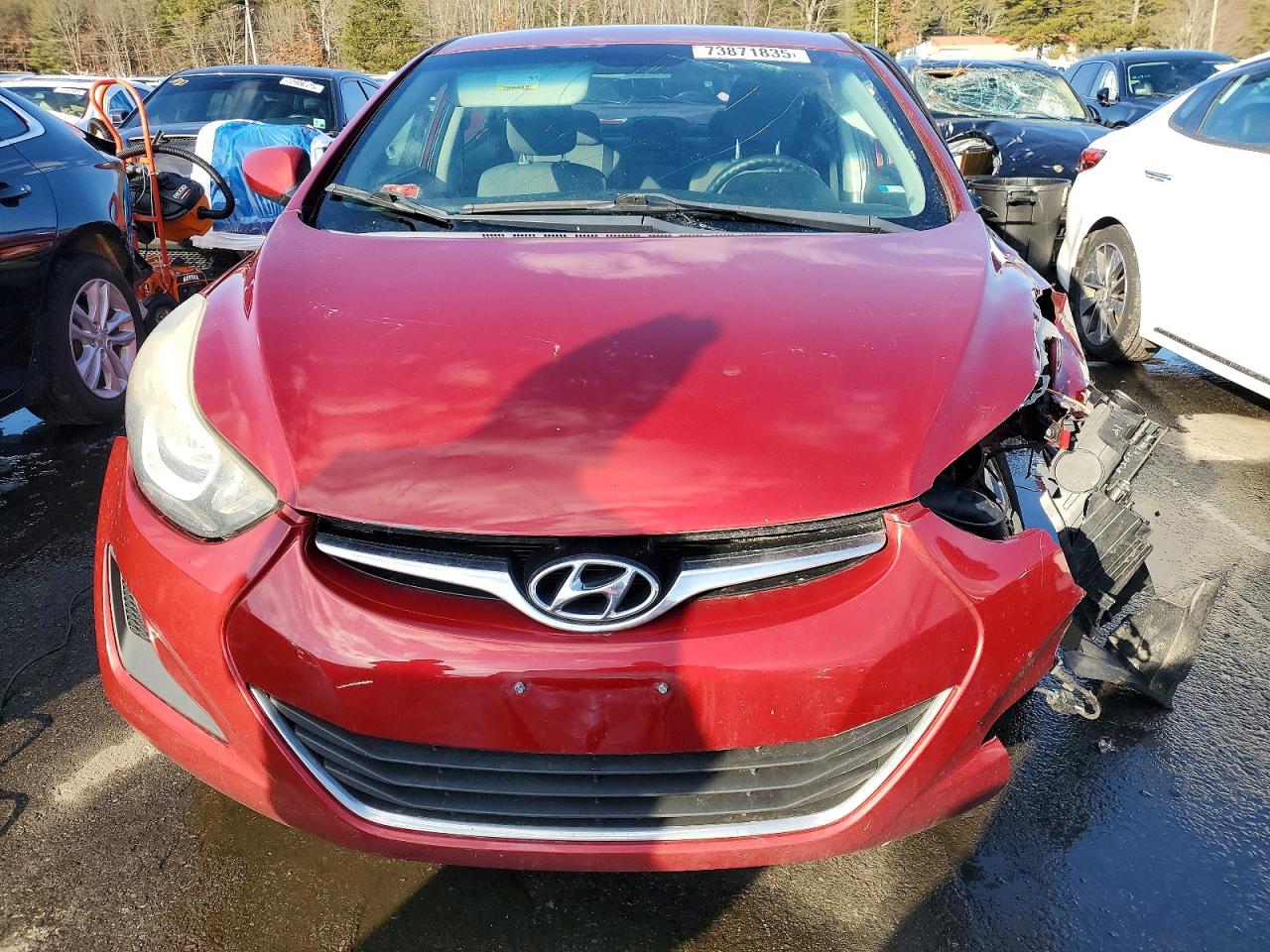2015 Hyundai Elantra Se Красный vin: 5NPDH4AE2FH584263