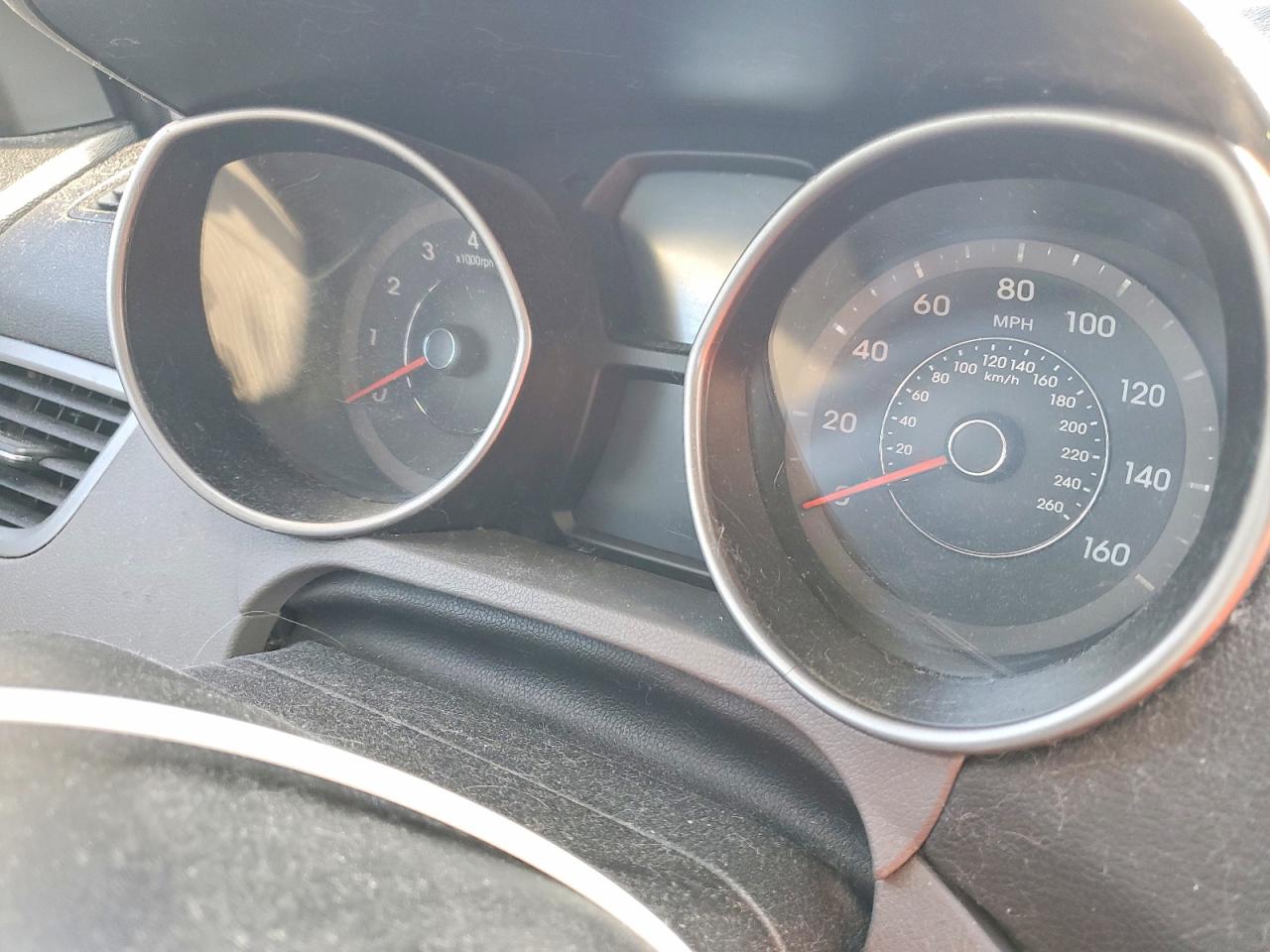 2015 Hyundai Elantra Se Красный vin: 5NPDH4AE2FH584263