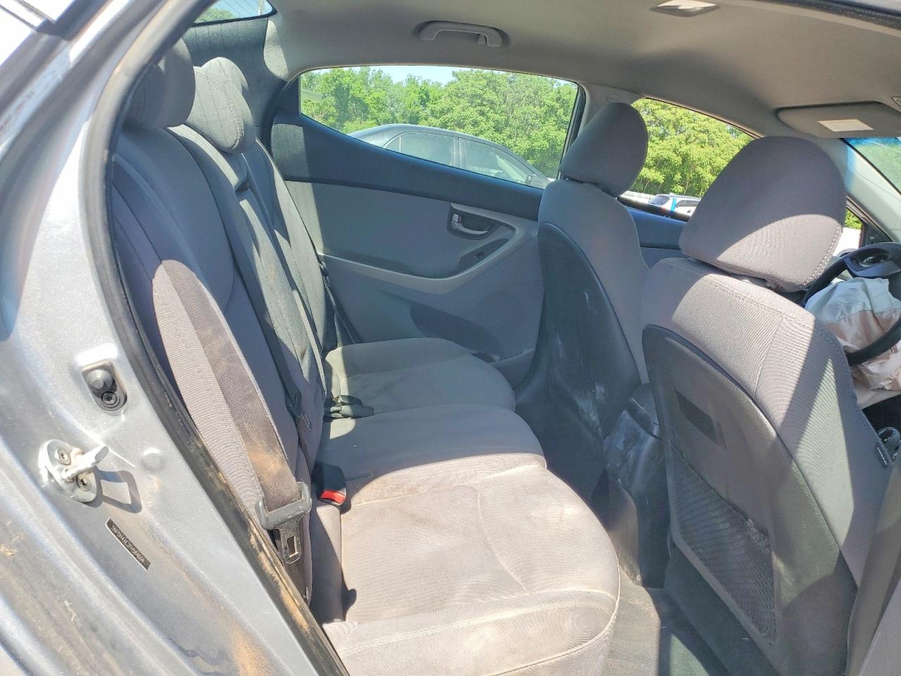 2015 Hyundai Elantra Se Silver vin: 5NPDH4AE2FH584604