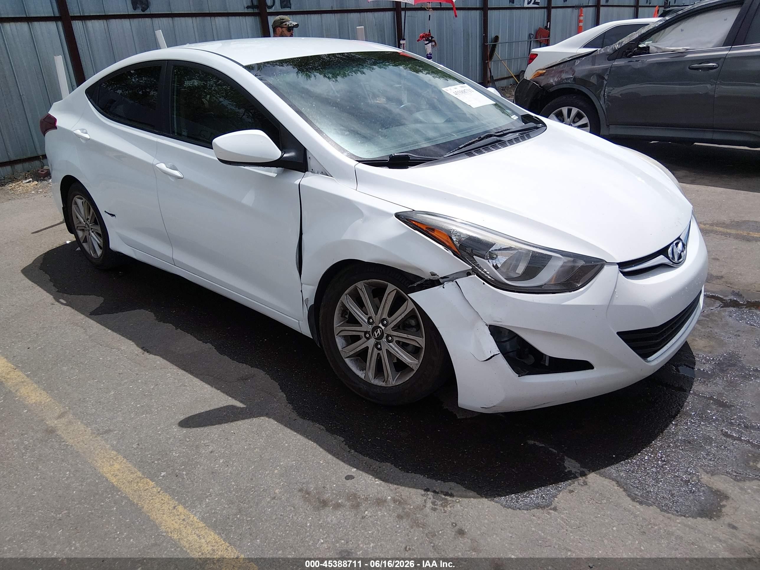 2015 Hyundai Elantra Se White vin: 5NPDH4AE2FH588894