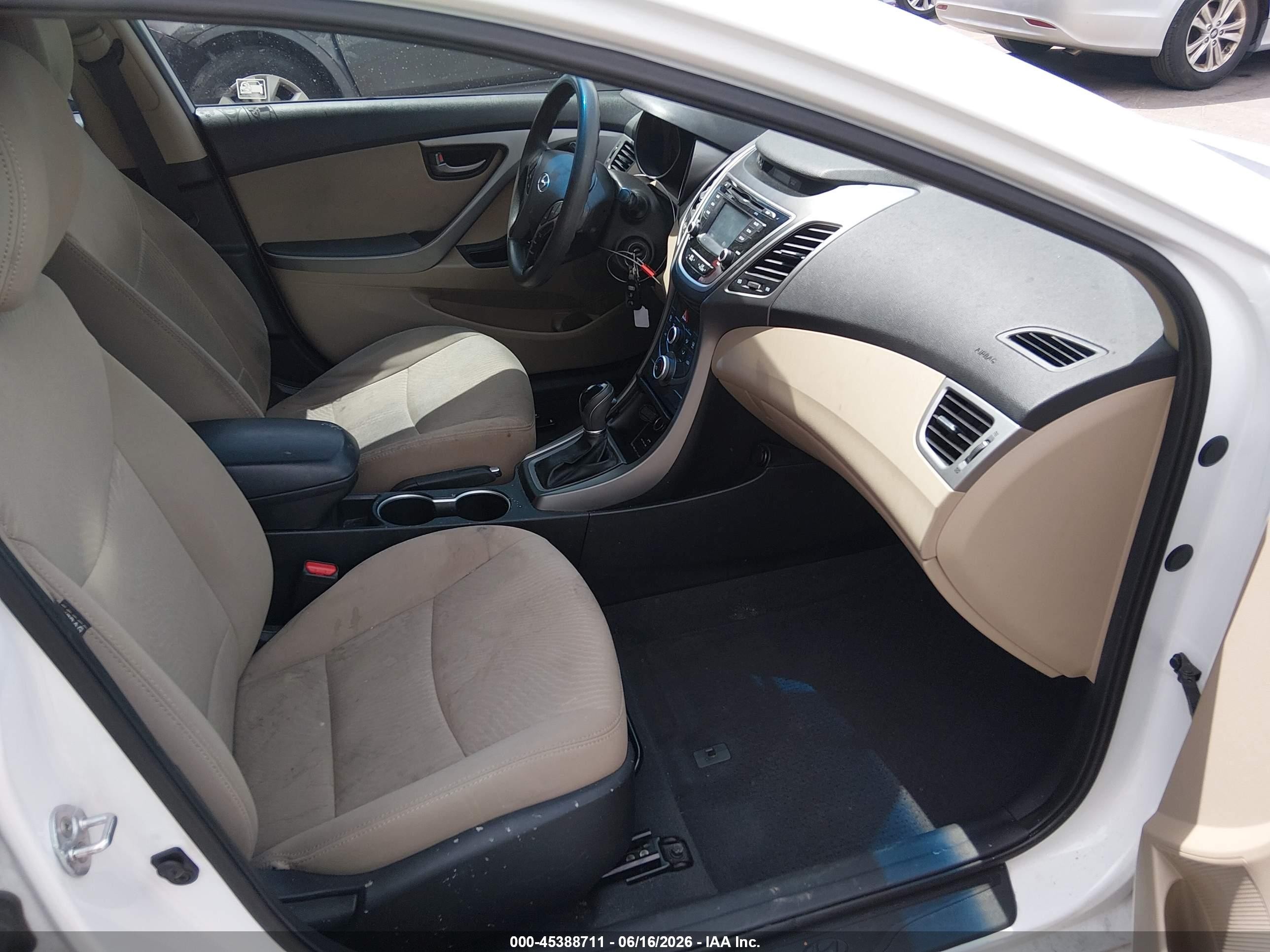 2015 Hyundai Elantra Se White vin: 5NPDH4AE2FH588894