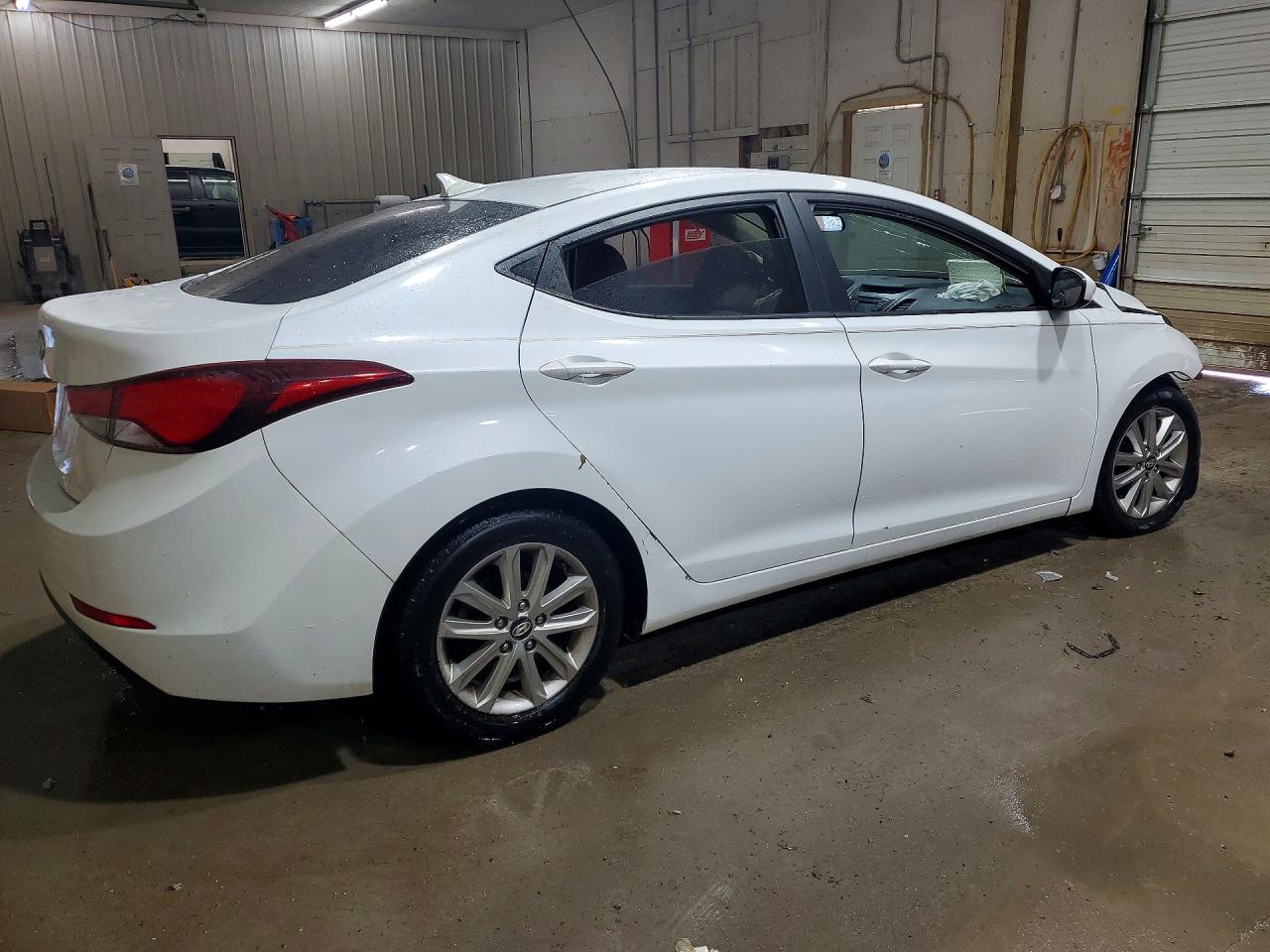 2015 Hyundai Elantra Se White vin: 5NPDH4AE2FH608383