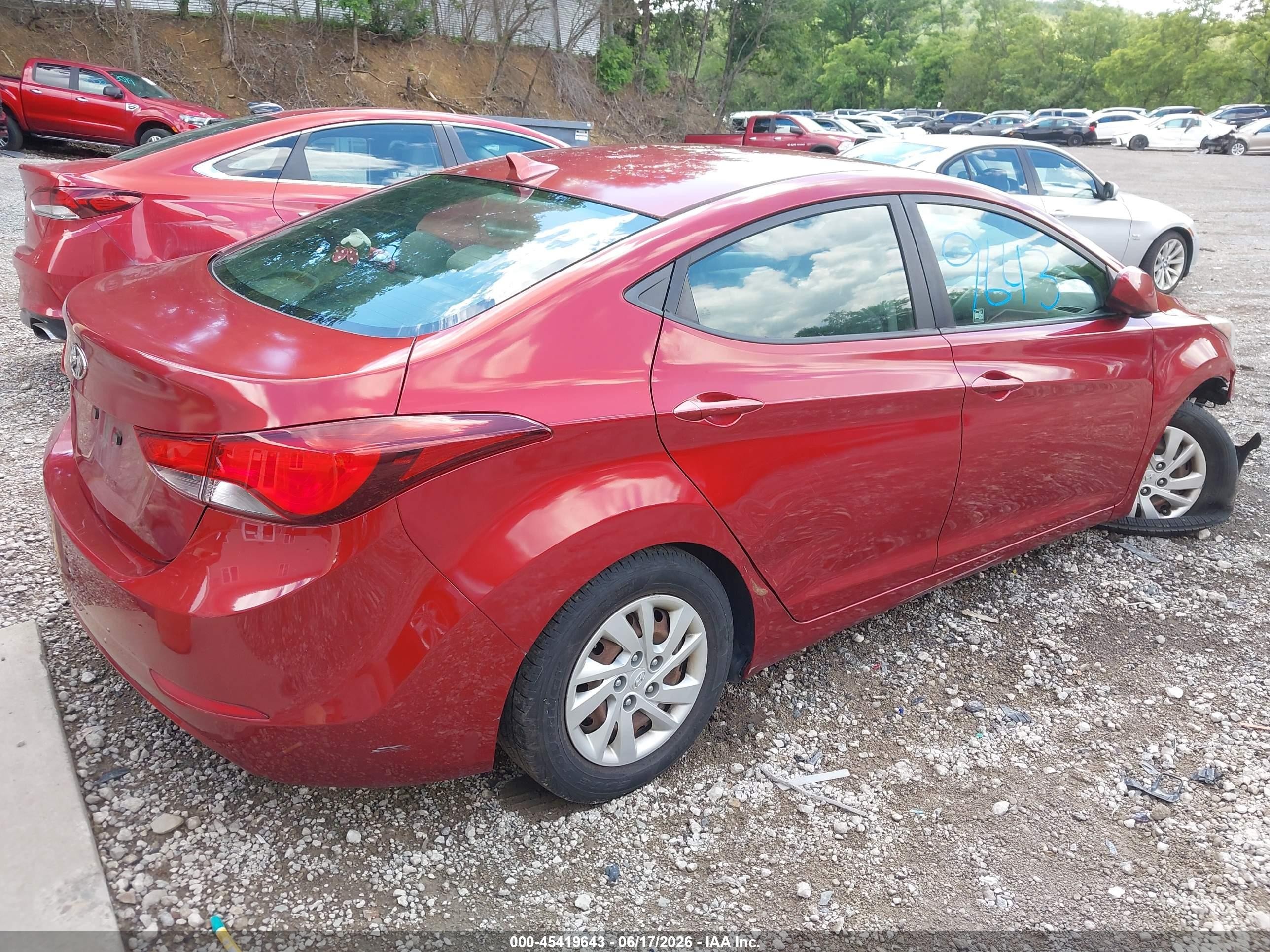 2015 Hyundai Elantra Se Red vin: 5NPDH4AE2FH609923