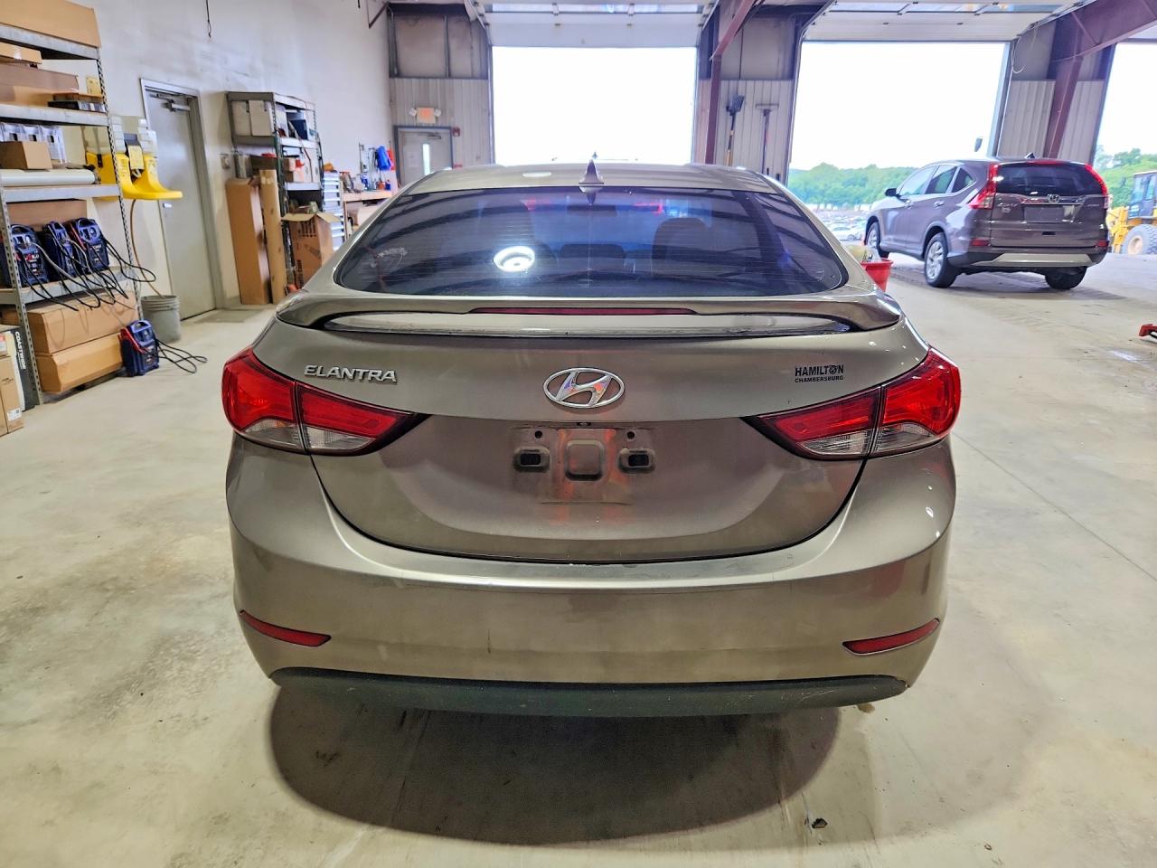 2015 Hyundai Elantra Se Gold vin: 5NPDH4AE2FH618119
