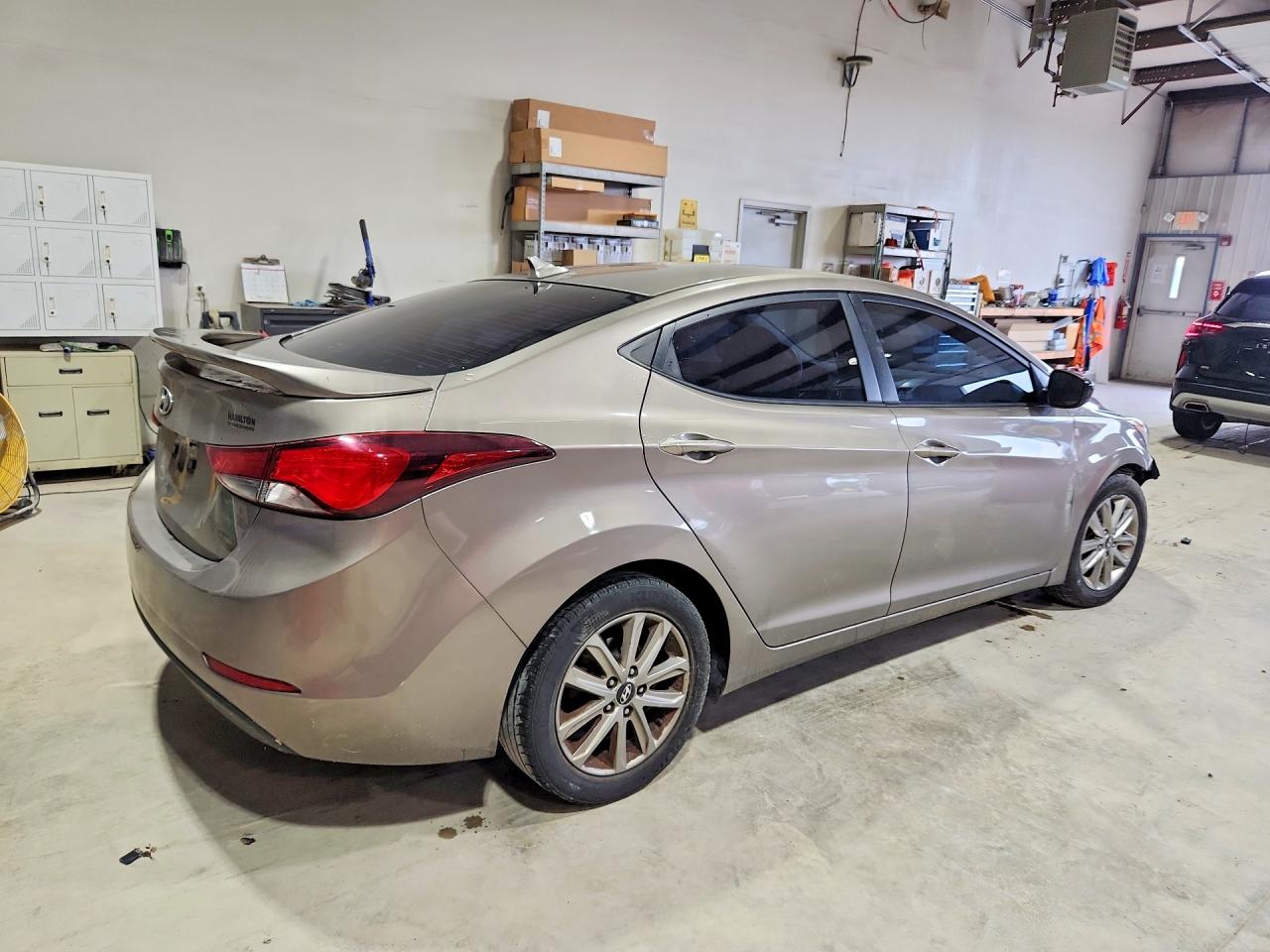 2015 Hyundai Elantra Se Gold vin: 5NPDH4AE2FH618119