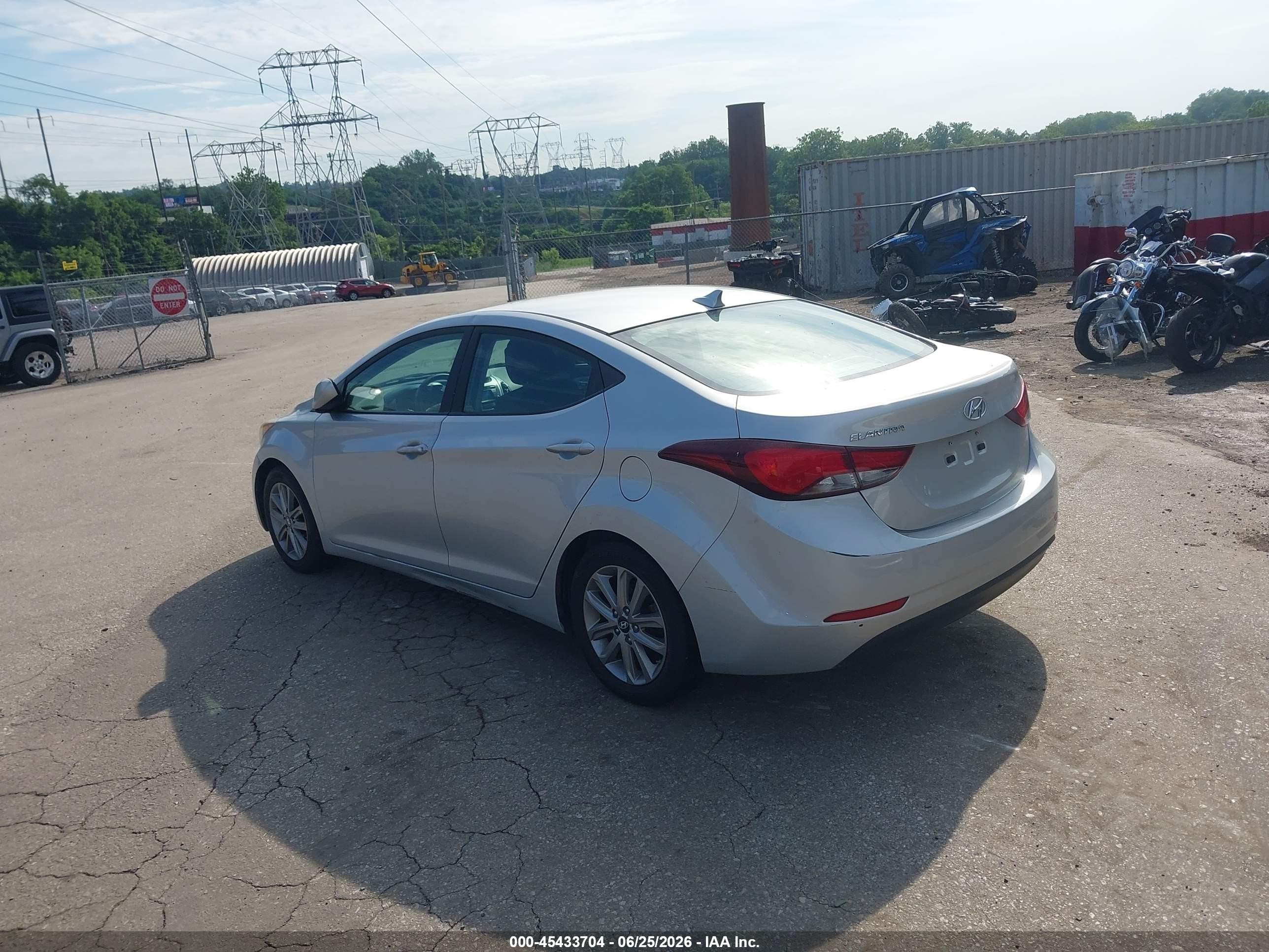 2015 Hyundai Elantra Se Silver vin: 5NPDH4AE2FH624065